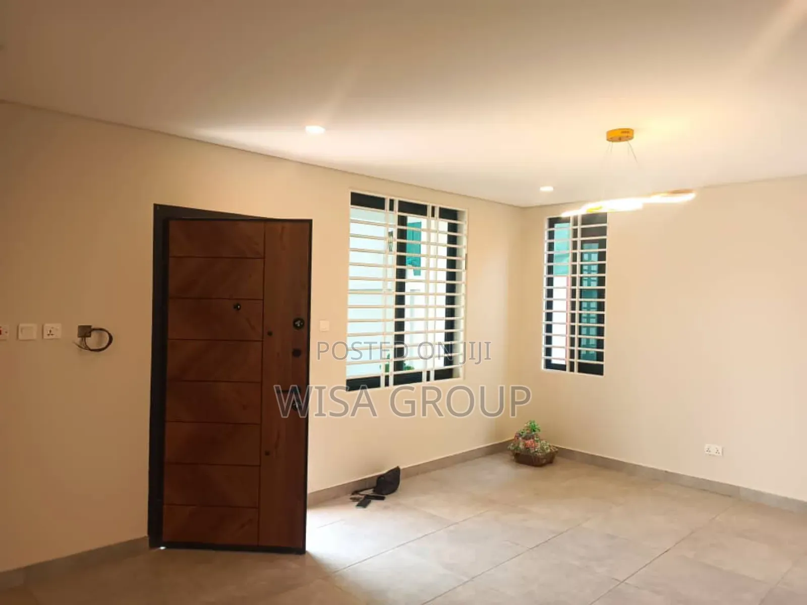 5bdrm Duplex in Wisa Group, Accra Metropolitan for sale in Accra Metropolitan