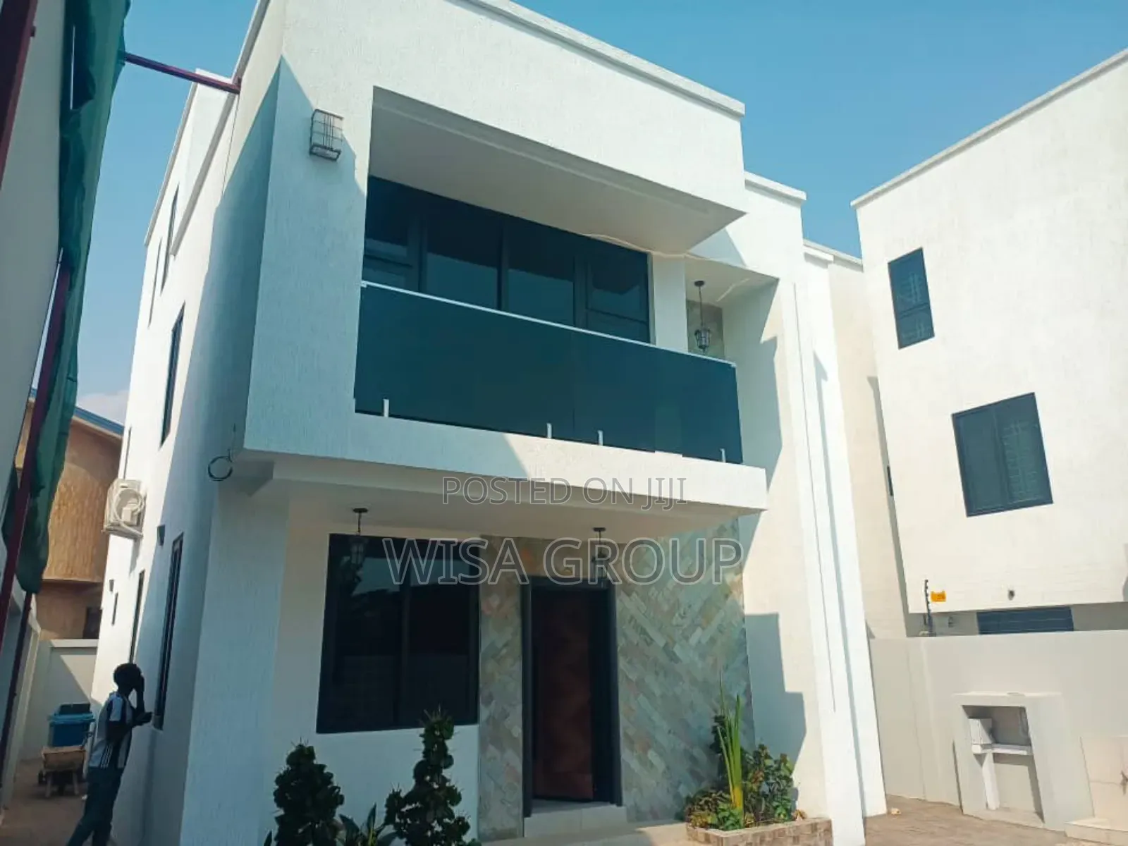5bdrm Duplex in Wisa Group, Accra Metropolitan for sale in Accra Metropolitan