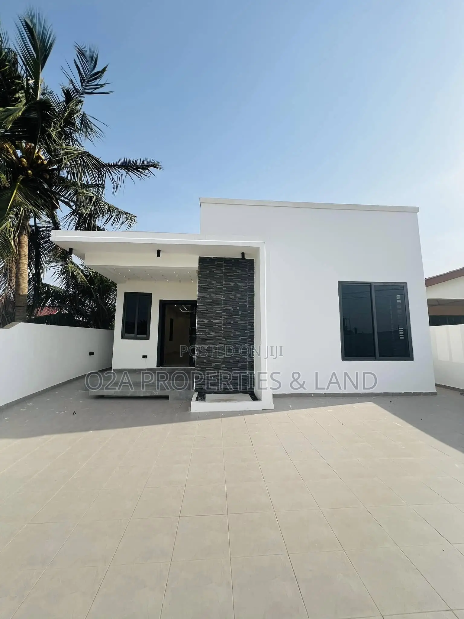 3bdrm House in Ashaley Botwe, for sale in Lake Side Estate