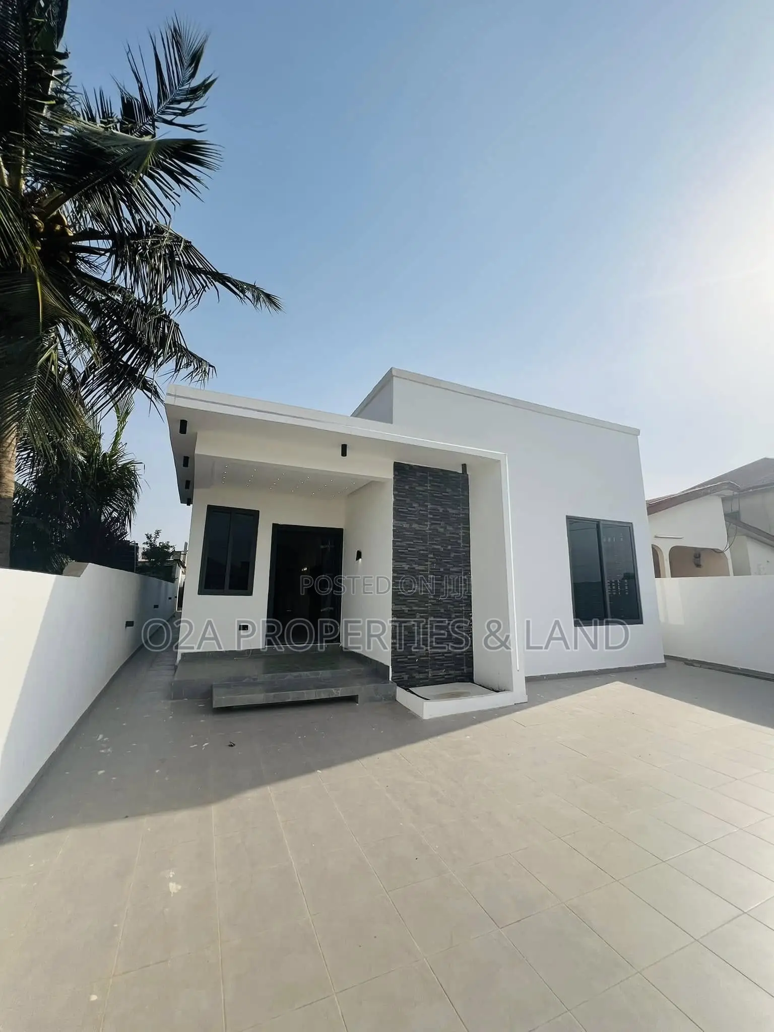 3bdrm House in Ashaley Botwe, for sale in Lake Side Estate