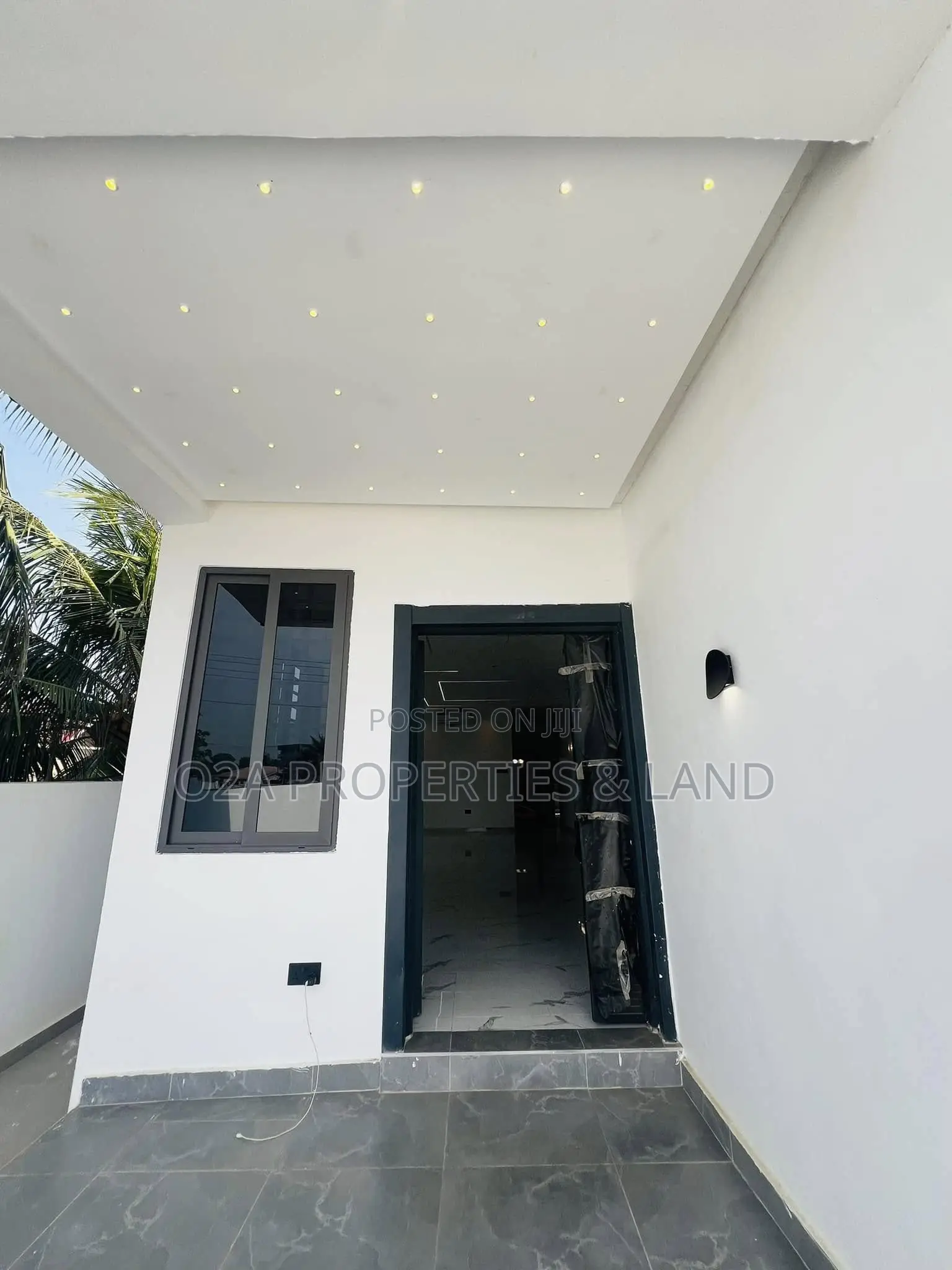 3bdrm House in Ashaley Botwe, for sale in Lake Side Estate