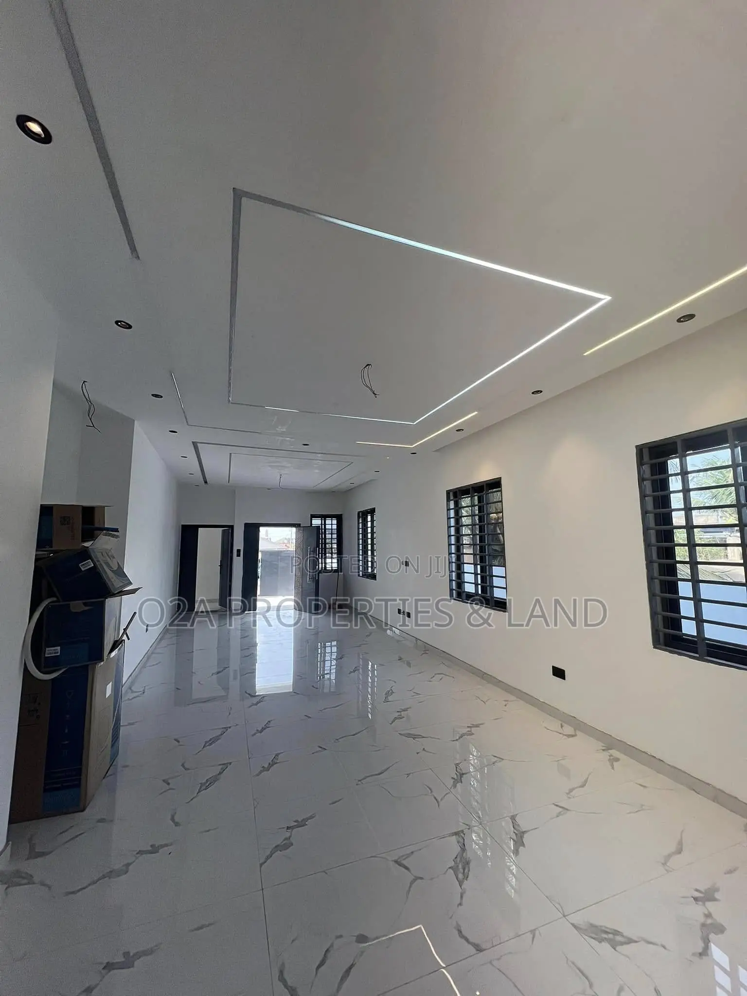 3bdrm House in Ashaley Botwe, for sale in Lake Side Estate