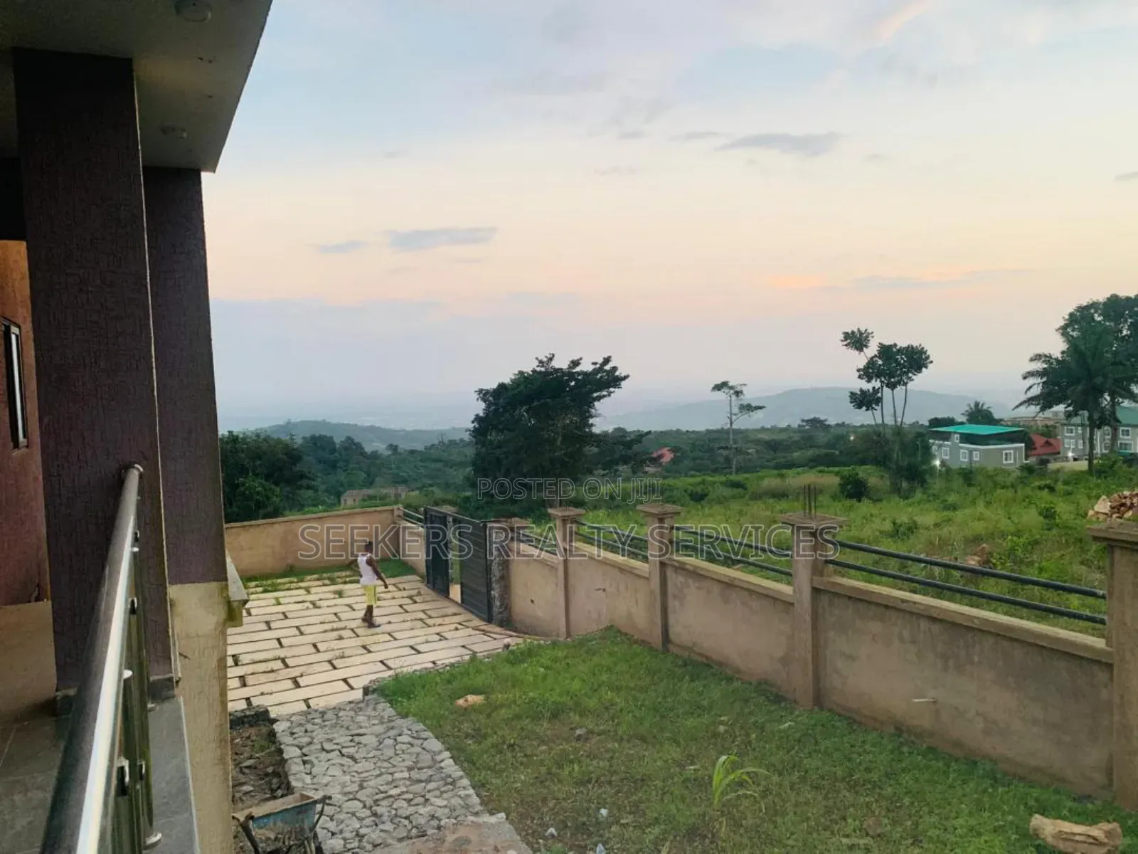 4bdrm House in Seekers Realty, Aburi for sale in Aburi