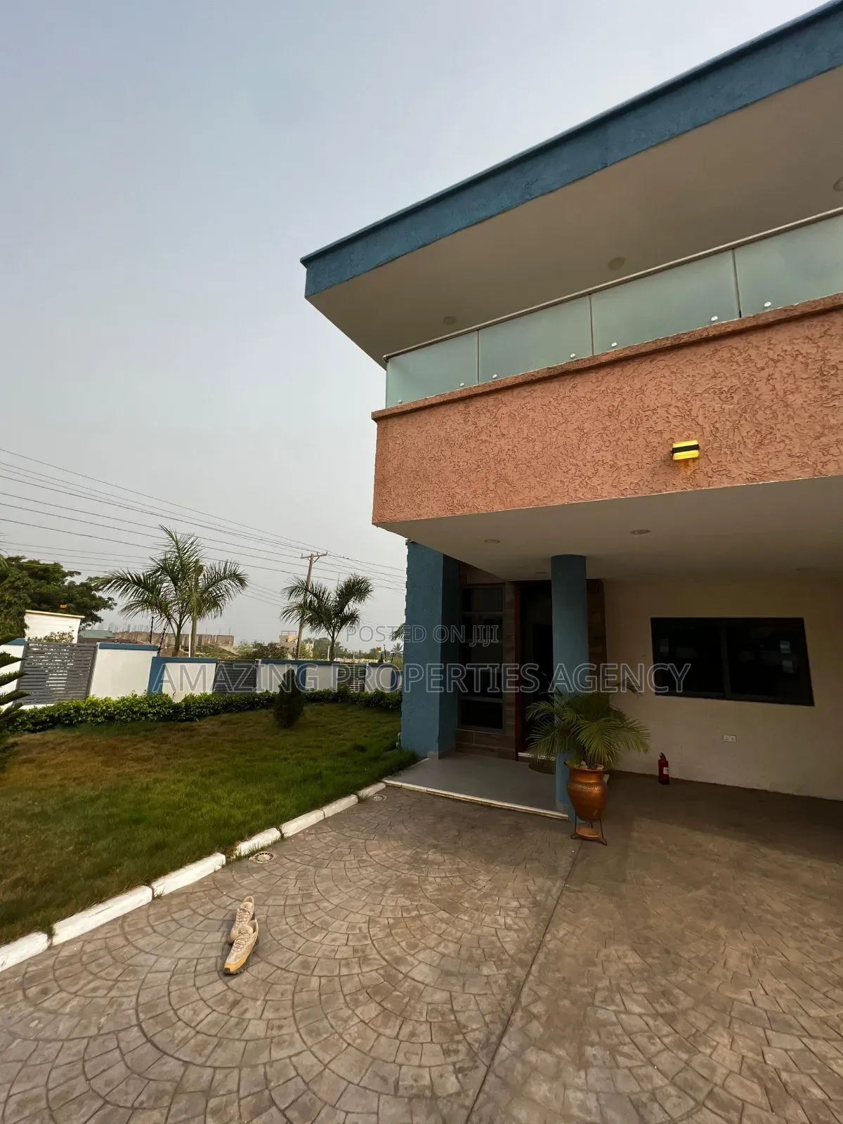 5bdrm House in Labone for sale in Labone