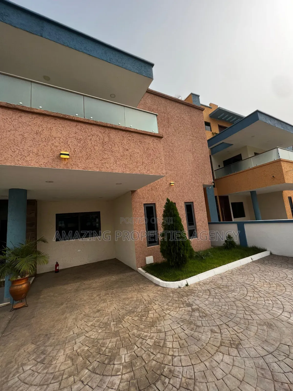 5bdrm House in Labone for sale in Labone