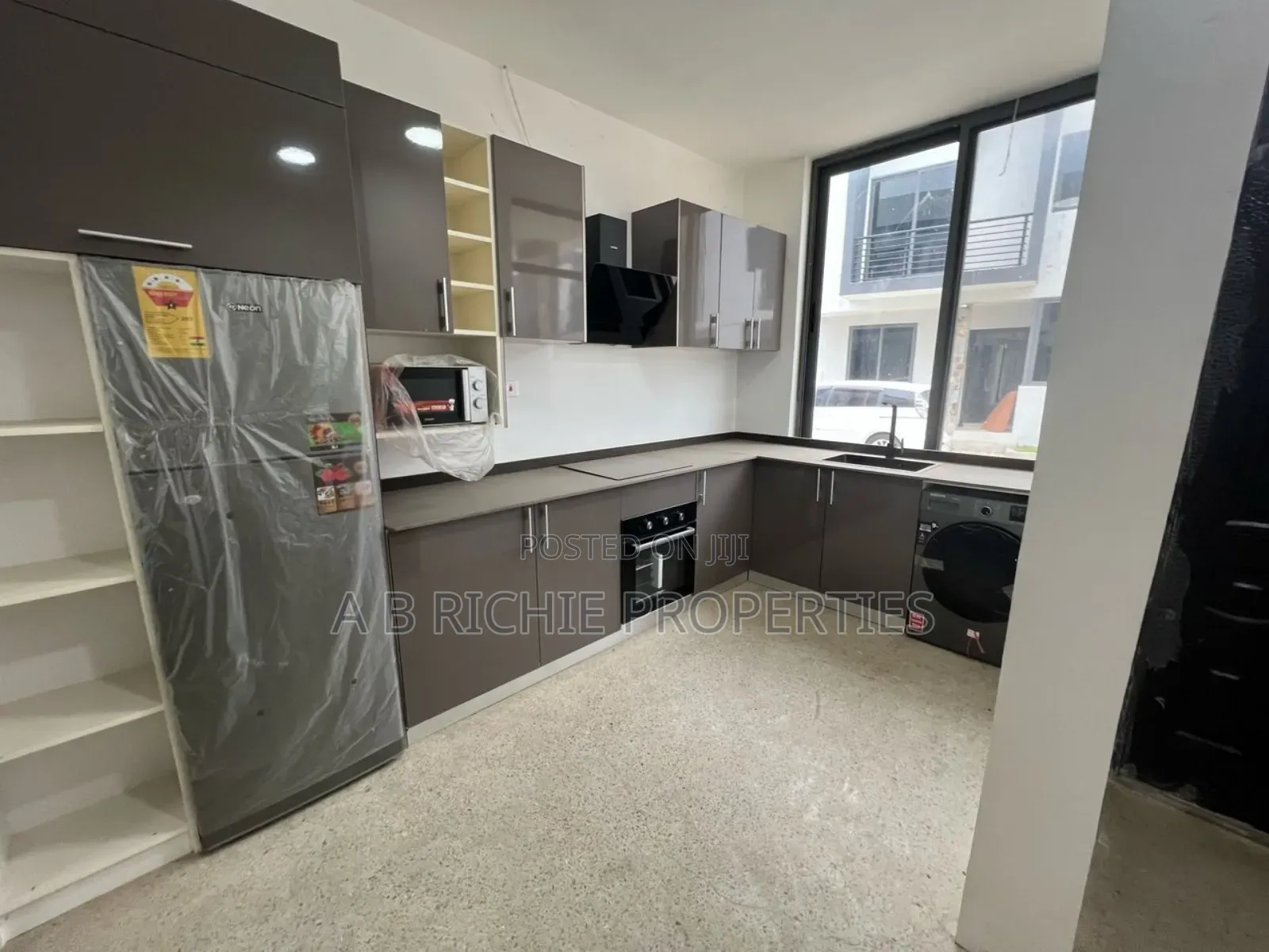 3bdrm Townhouse / Terrace in Ab Richie Properties, West Legon for rent in West Legon