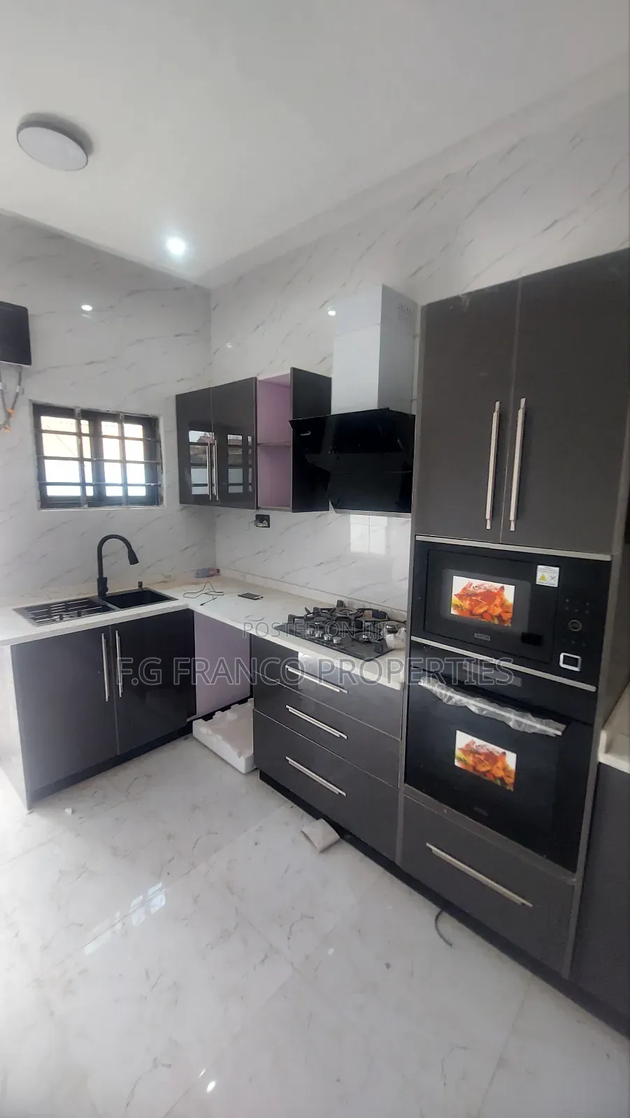 3bdrm House in Kg. Franco, Spintex for sale in Spintex
