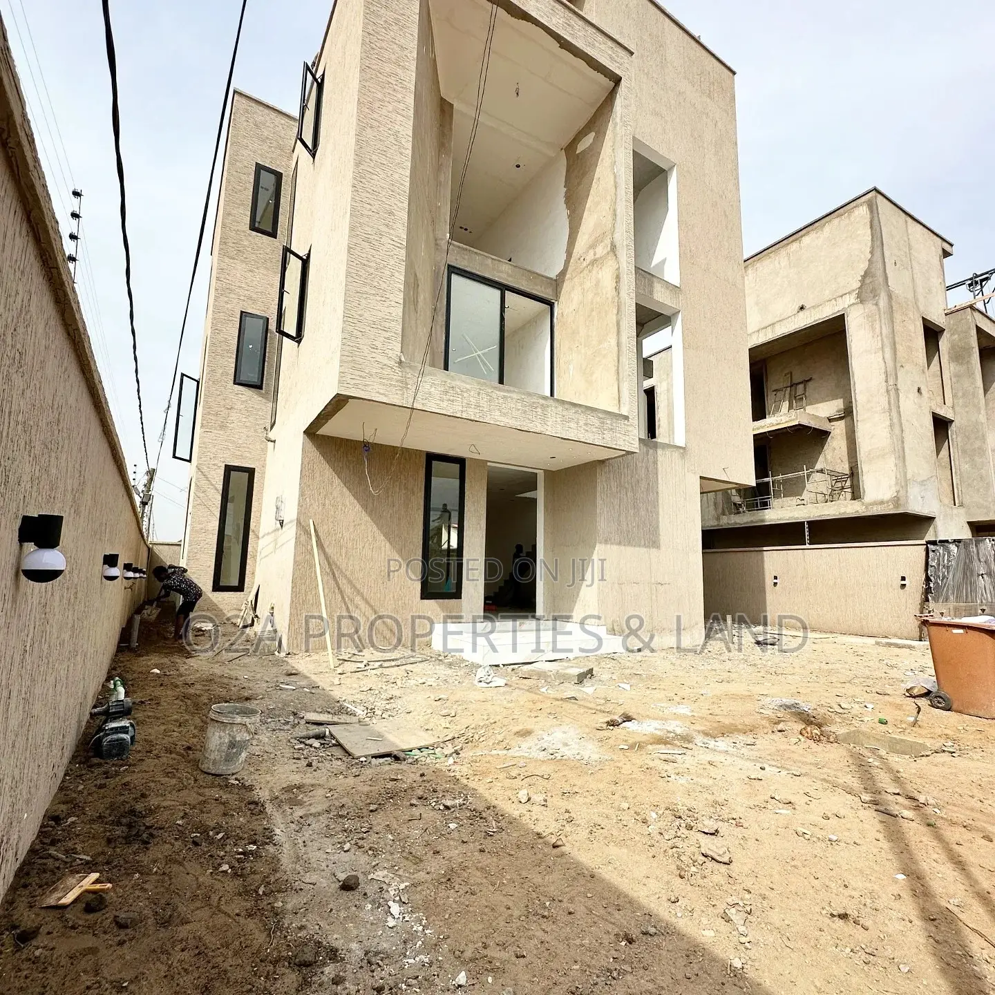 5bdrm House in East Legon, Ability for sale in Ability