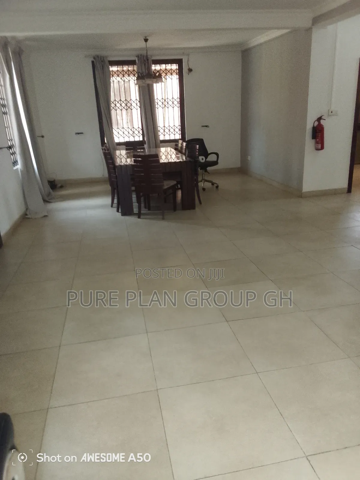 4bdrm Townhouse / Terrace in Abelenkpe, Lincoln School Area for rent in Lincoln School Area