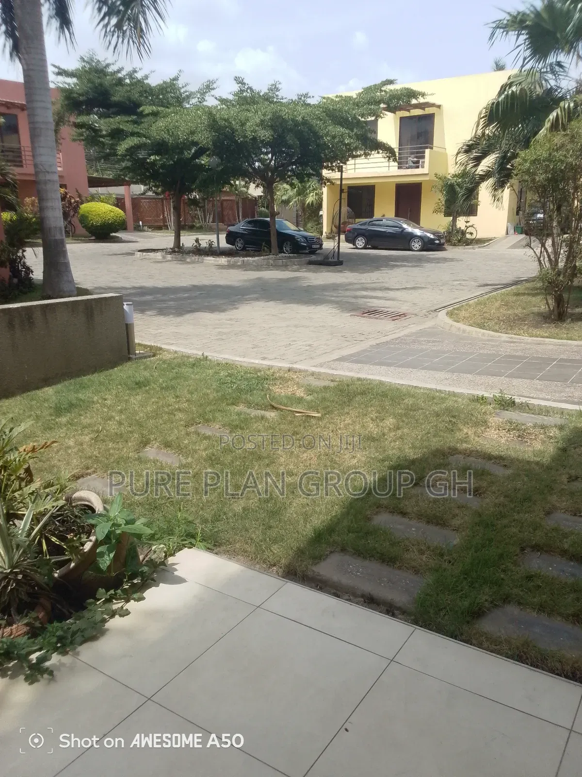 4bdrm Townhouse / Terrace in Abelenkpe, Lincoln School Area for rent in Lincoln School Area