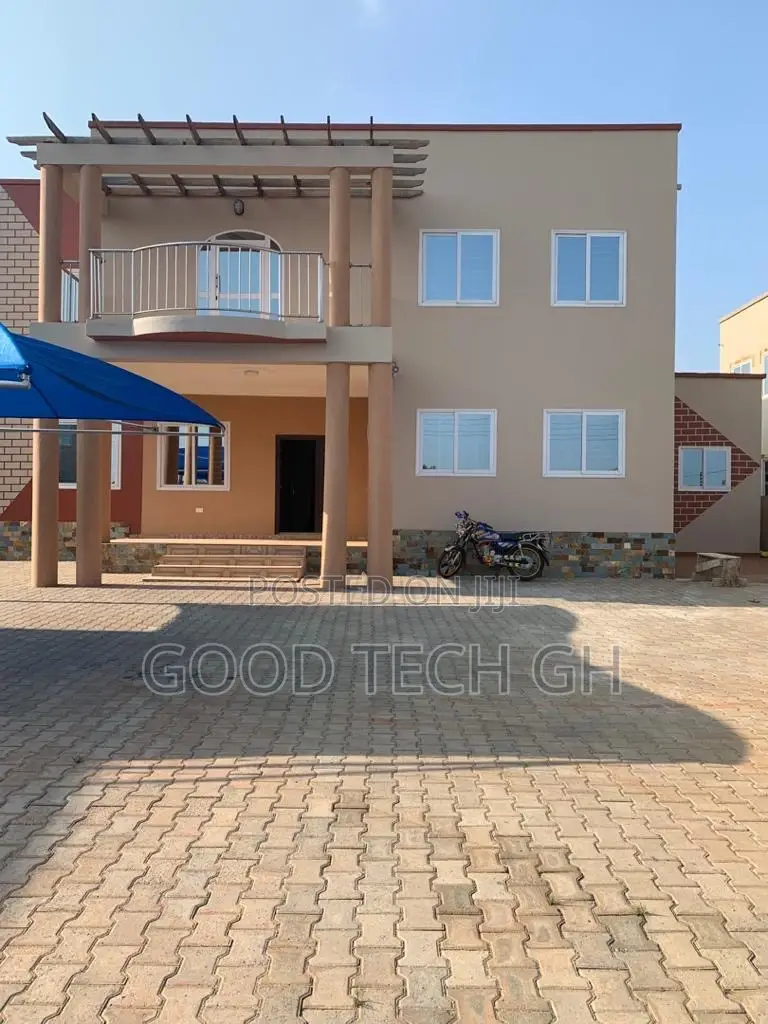 5bdrm House in East Legon for sale in East Legon