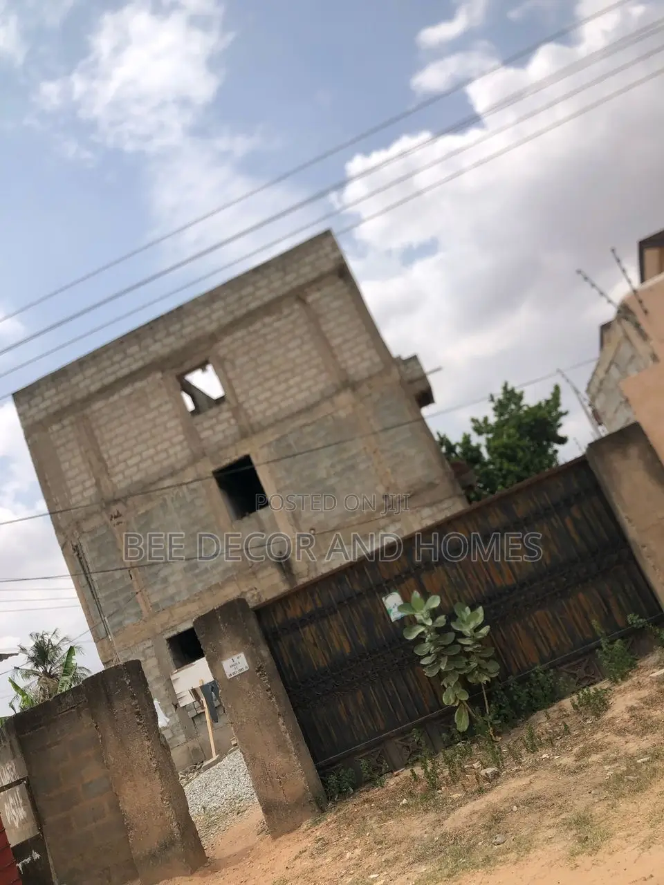 10bdrm Apartment in Bee Decor & Homes, Adenta for sale in Adenta