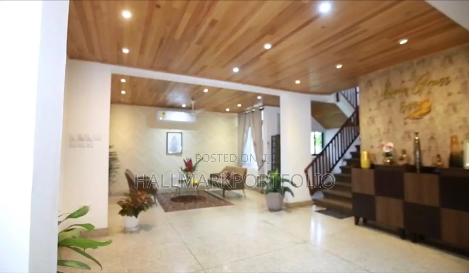 4bdrm House in Labone, Coffee Shop Area for sale in Coffee Shop Area