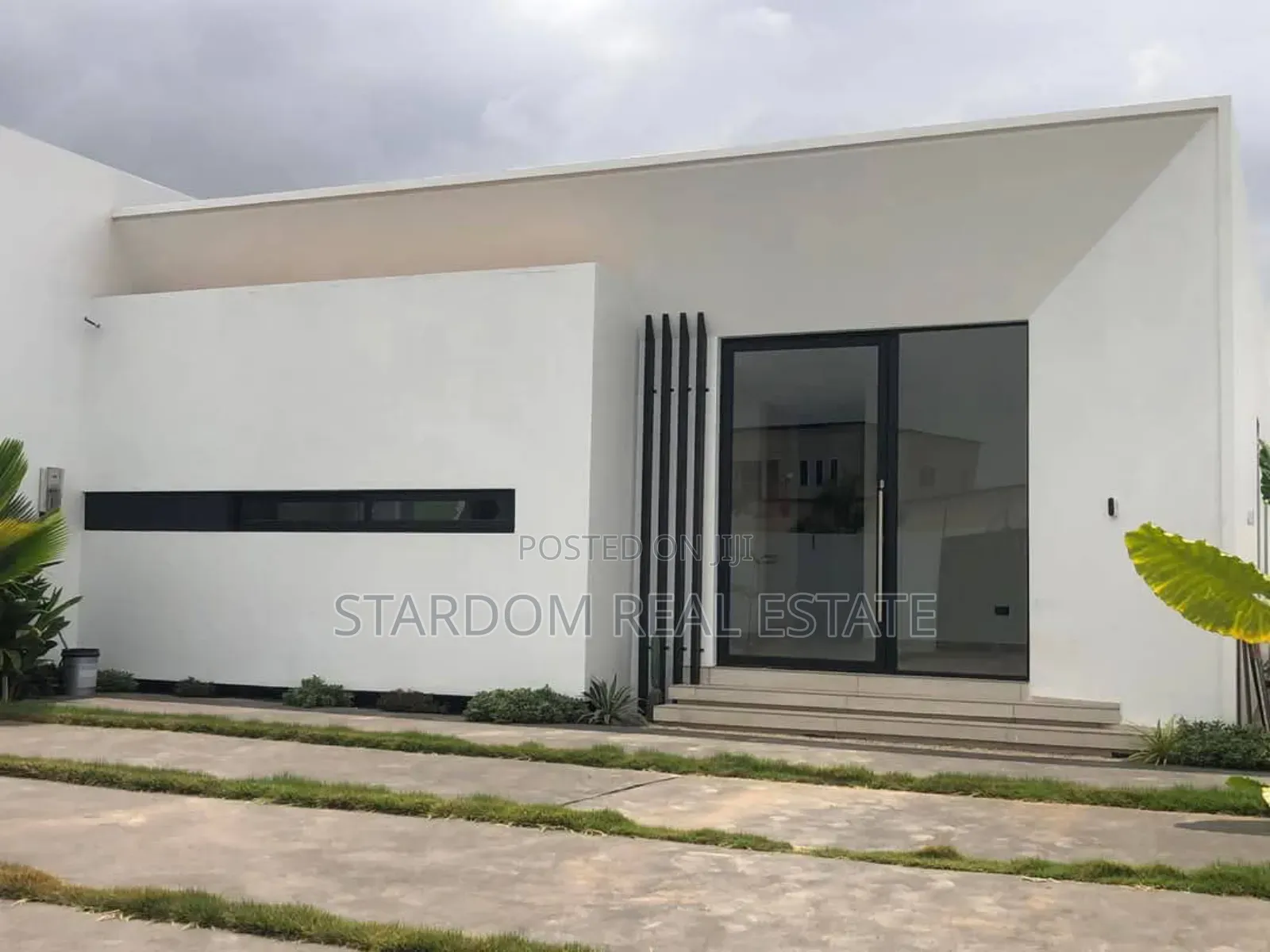 3bdrm Duplex in Malejor, Adenta for sale in Adenta