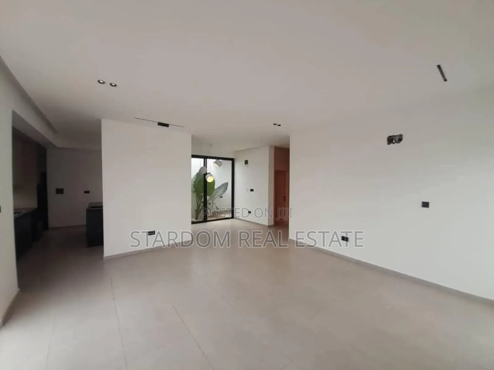 3bdrm Duplex in Malejor, Adenta for sale in Adenta