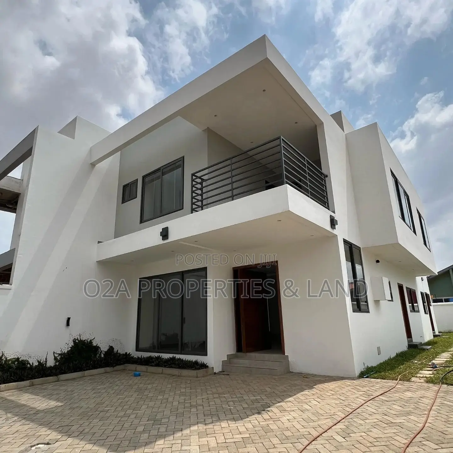 3bdrm House in North Legon for sale in North Legon