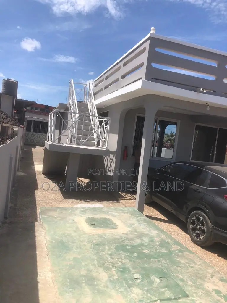 4bdrm House in Achimota Behind for sale in Neoplan