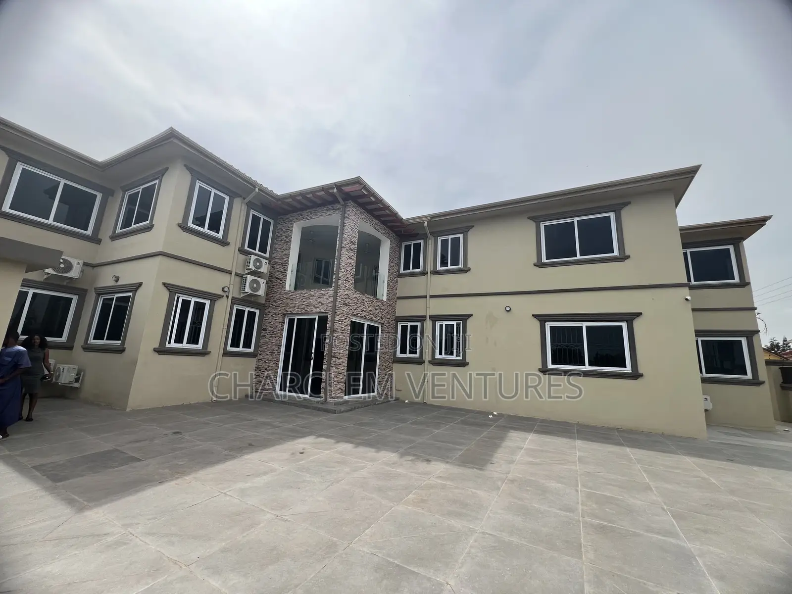3bdrm Apartment in Charclem Ventures, Accra Metropolitan for rent in Accra Metropolitan
