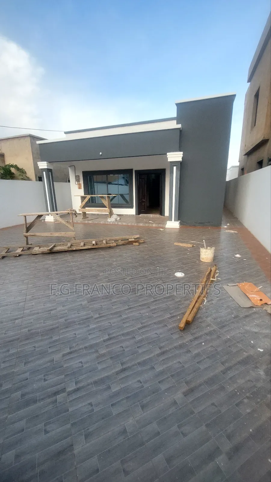 3bdrm House in Kg.Franco Properties, Spintex for sale in Spintex