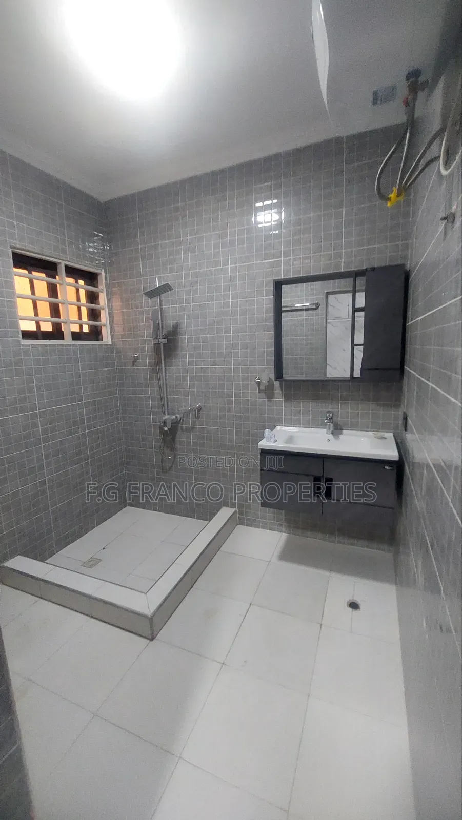 3bdrm House in Kg.Franco Properties, Spintex for sale in Spintex