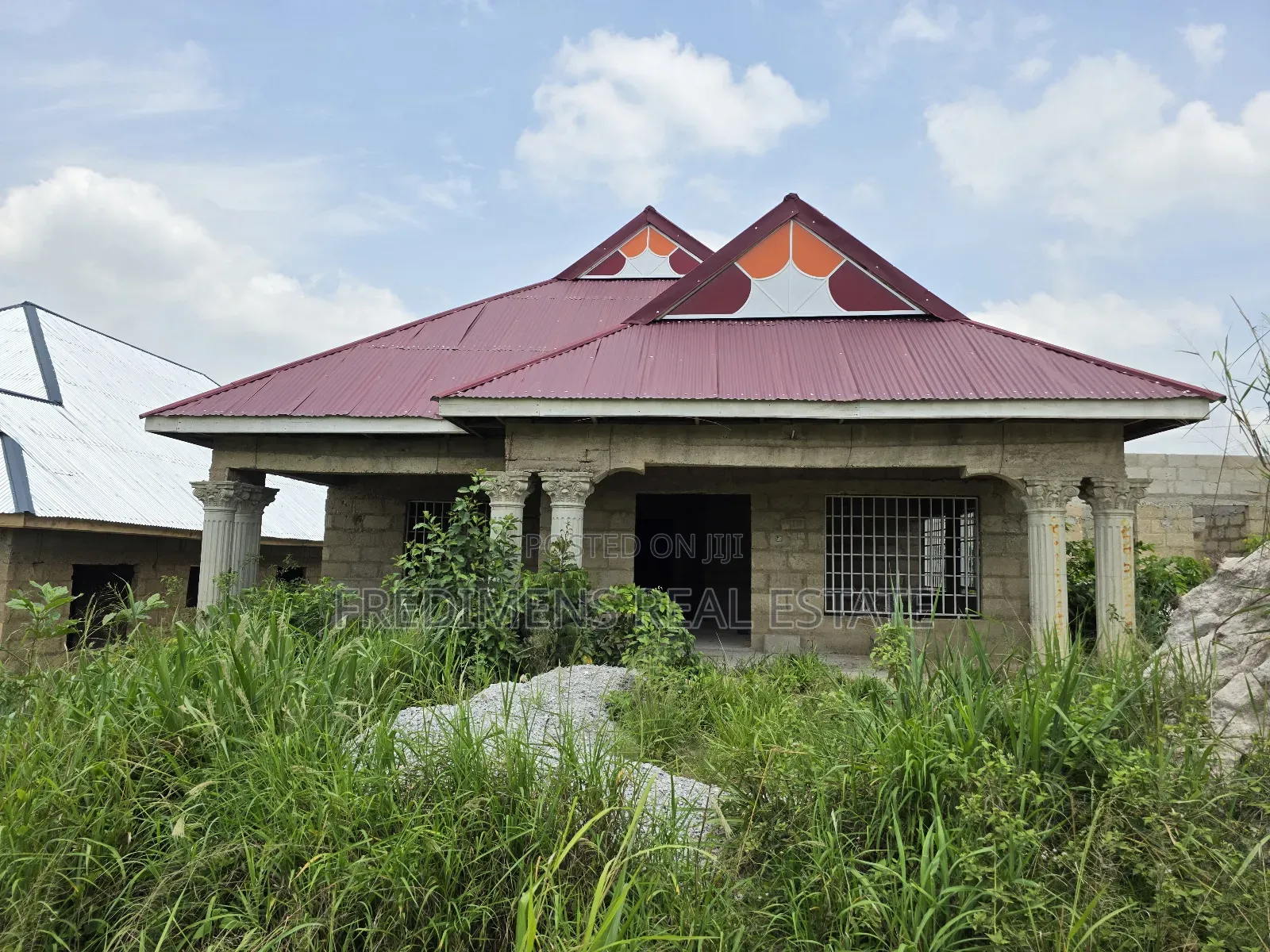 4bdrm House in Fredimens Real, Kumasi Metropolitan for sale in Kumasi Metropolitan
