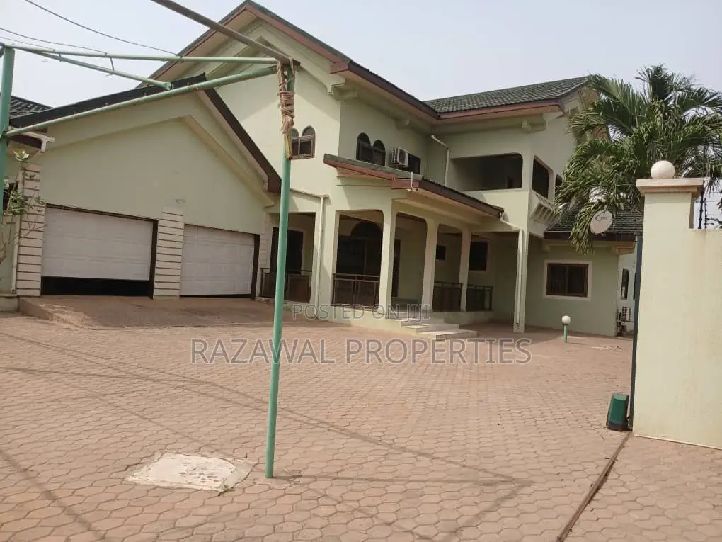 5bdrm Mansion in Adjiriganno, Adjiriganor for sale in Adjiriganor