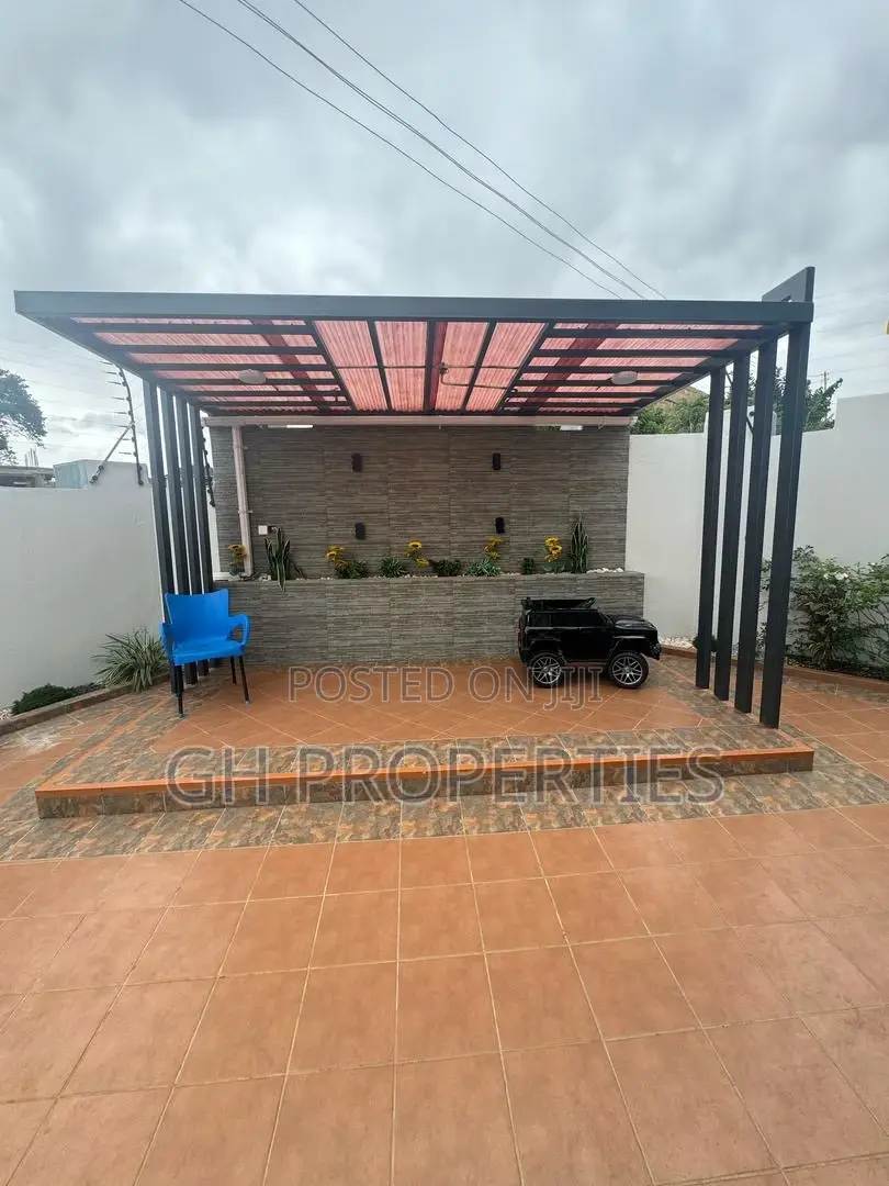 Furnished 4bdrm House in Adum,Kwanwoma. for sale in Atwima Kwanwoma
