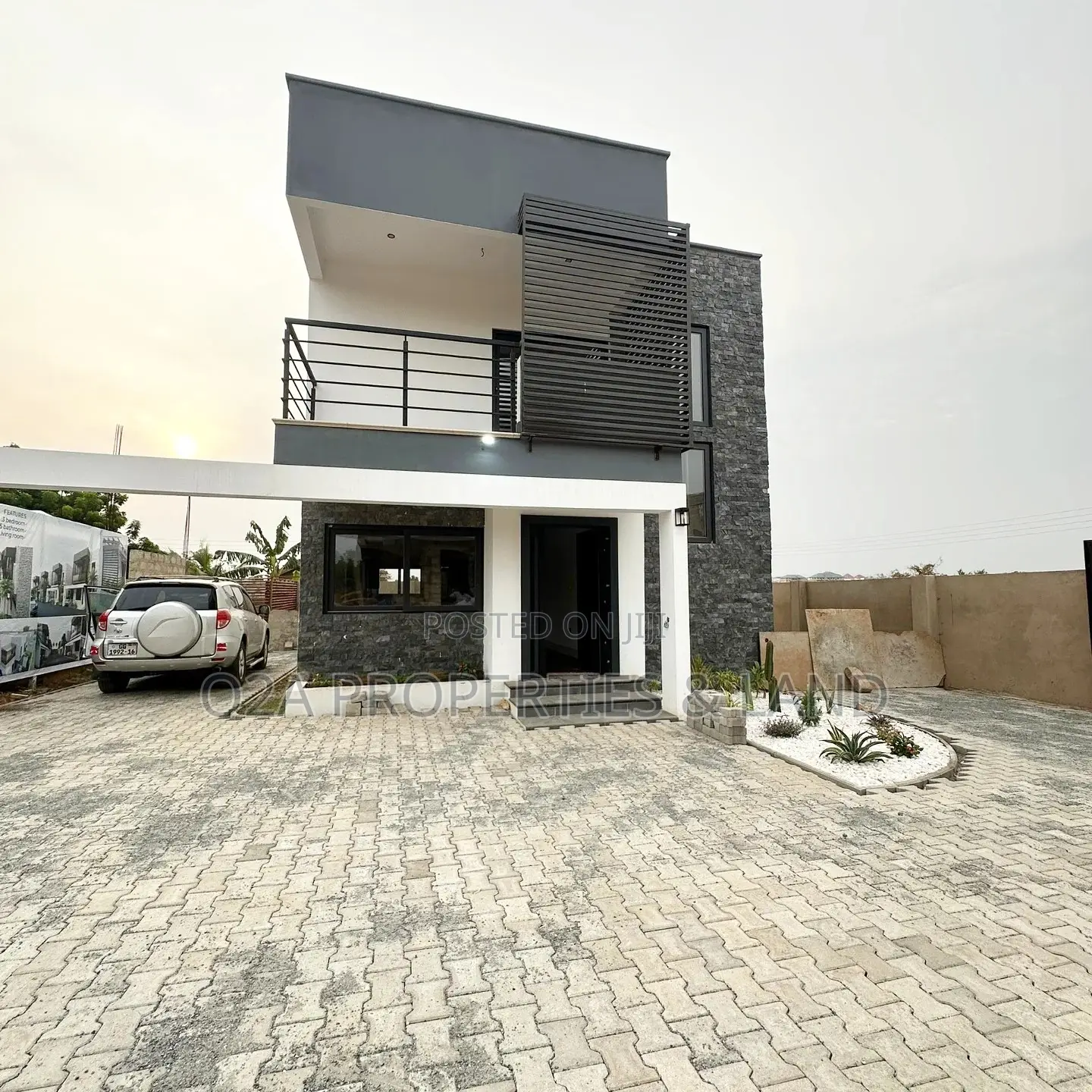 3bdrm Townhouse/Terrace in East Legon Hills, Boundary Road Area in Boundary Road Area