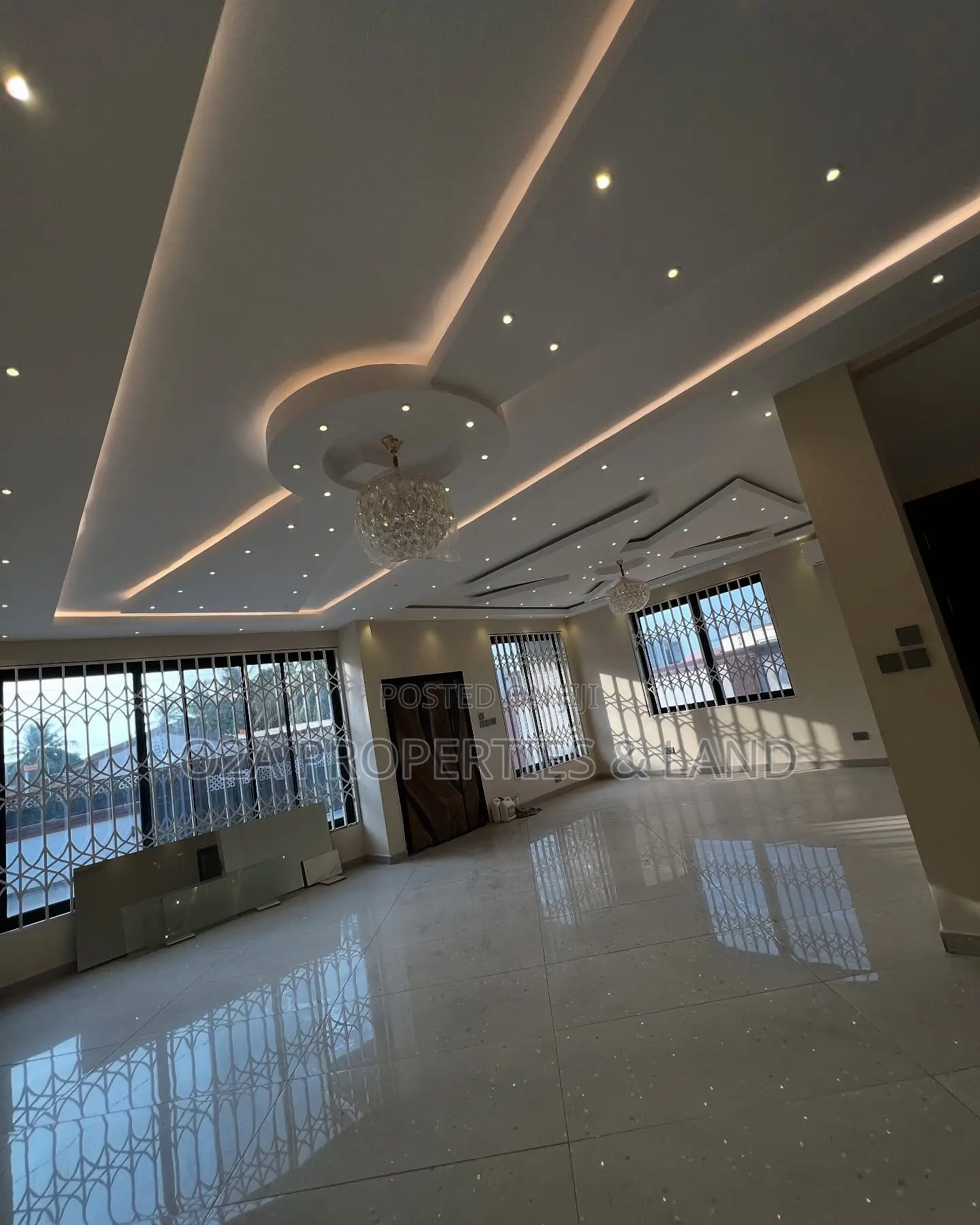 5bdrm House in East Legon Ogbojo for sale in New Legon
