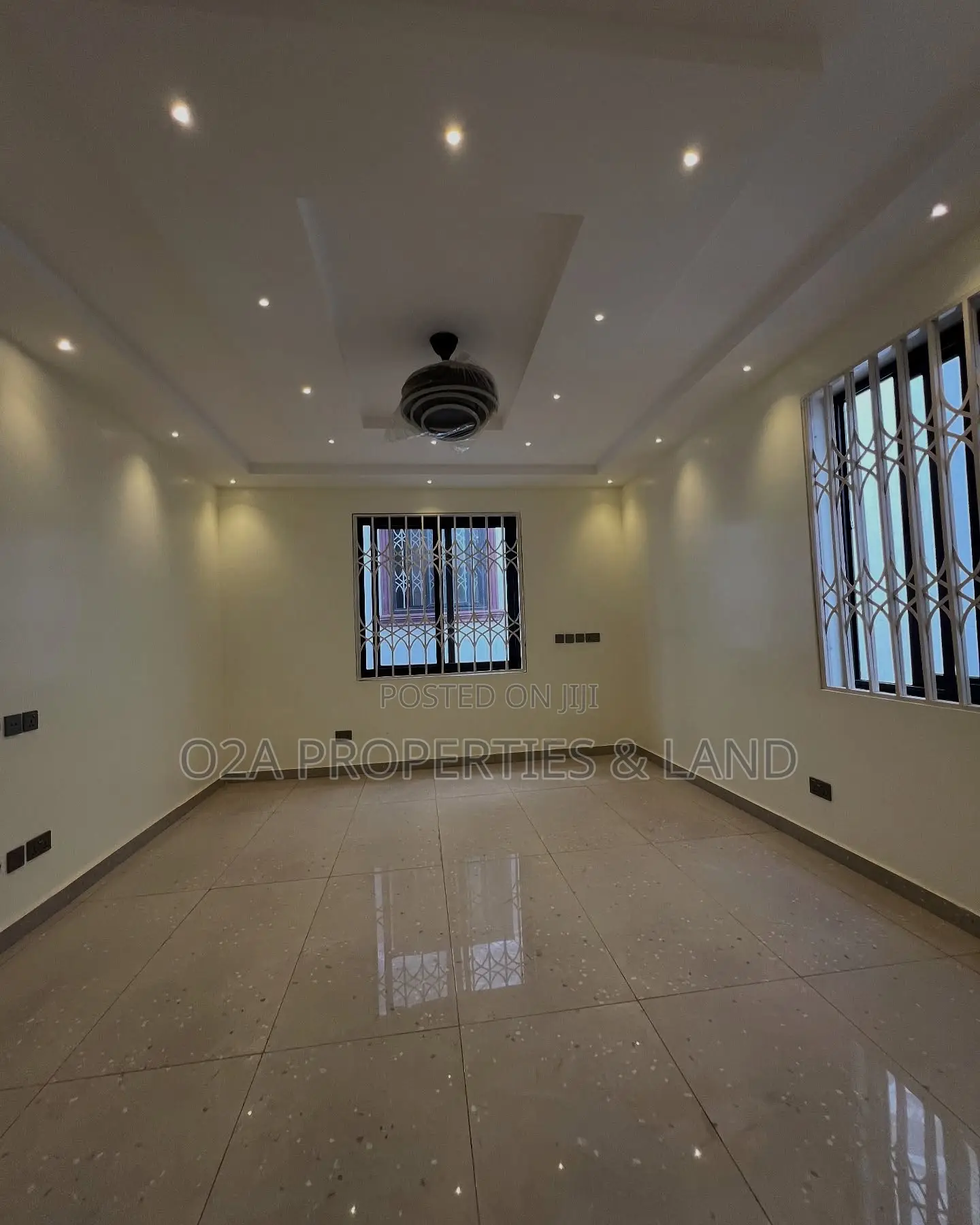 5bdrm House in East Legon Ogbojo for sale in New Legon