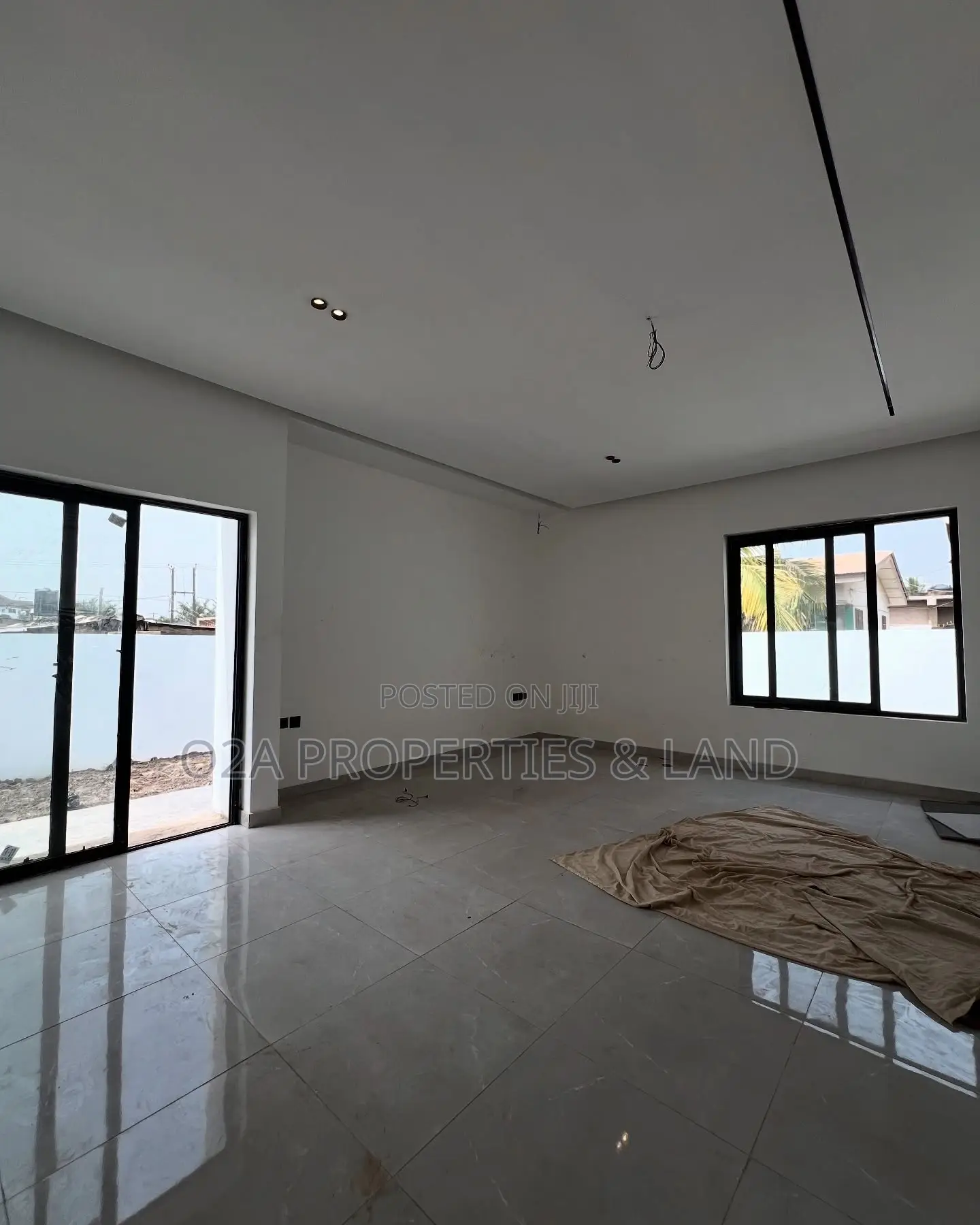 3bdrm House in Ashaley Botwe, Lake Side Estate for sale in Lake Side Estate