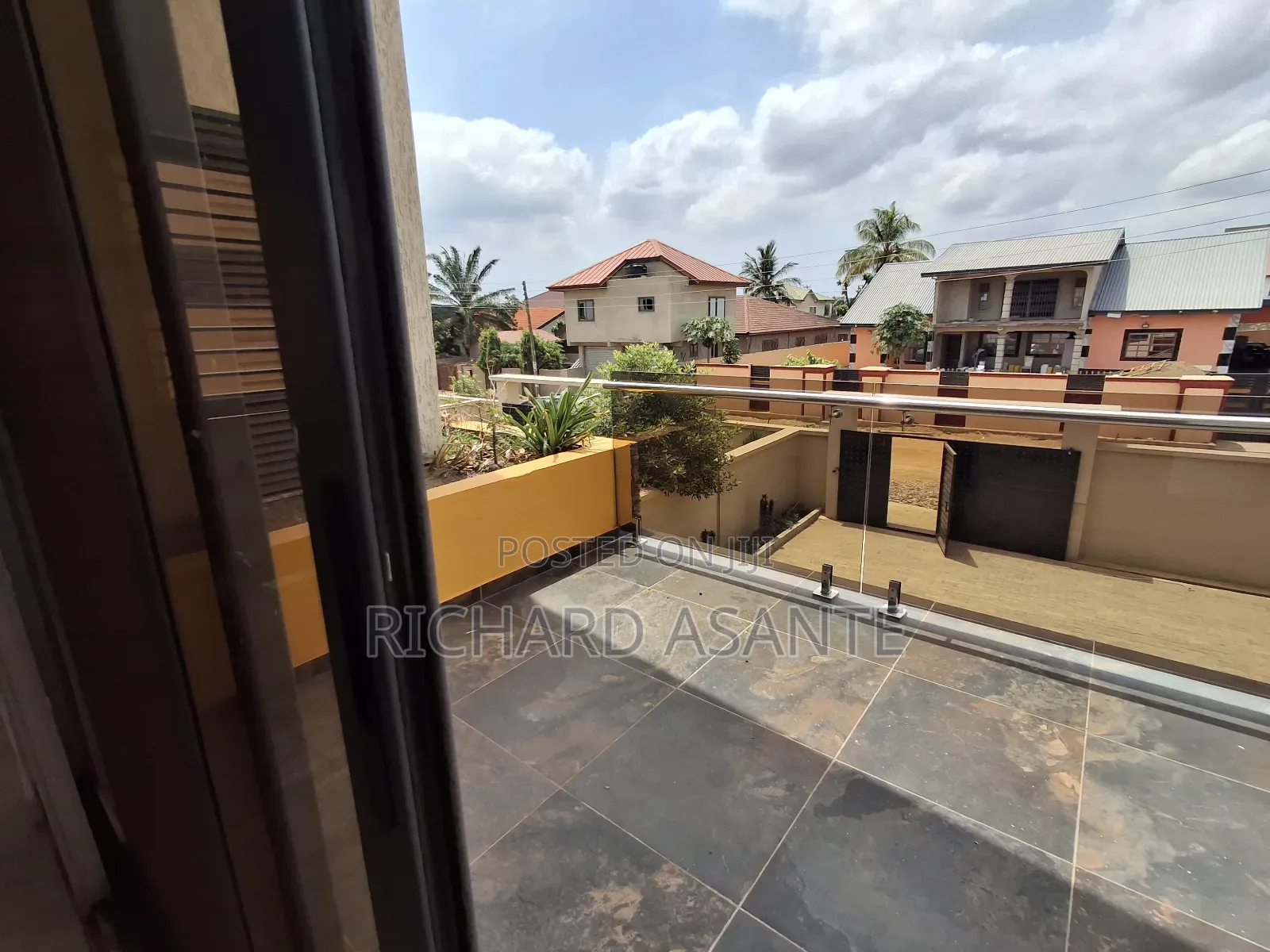4bdrm Duplex in Crystal Homes, Ashaley Botwe for sale in Ashaley Botwe