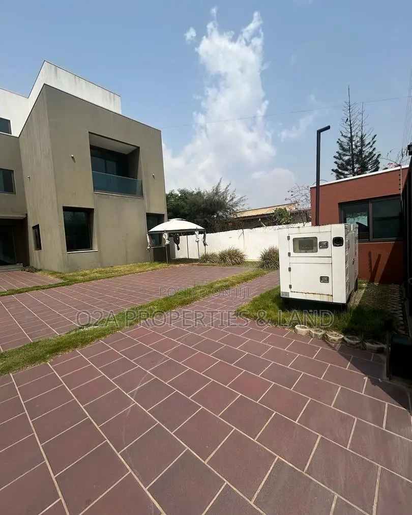 4bdrm House in East Legon, Bawaleshie for rent in Bawaleshie