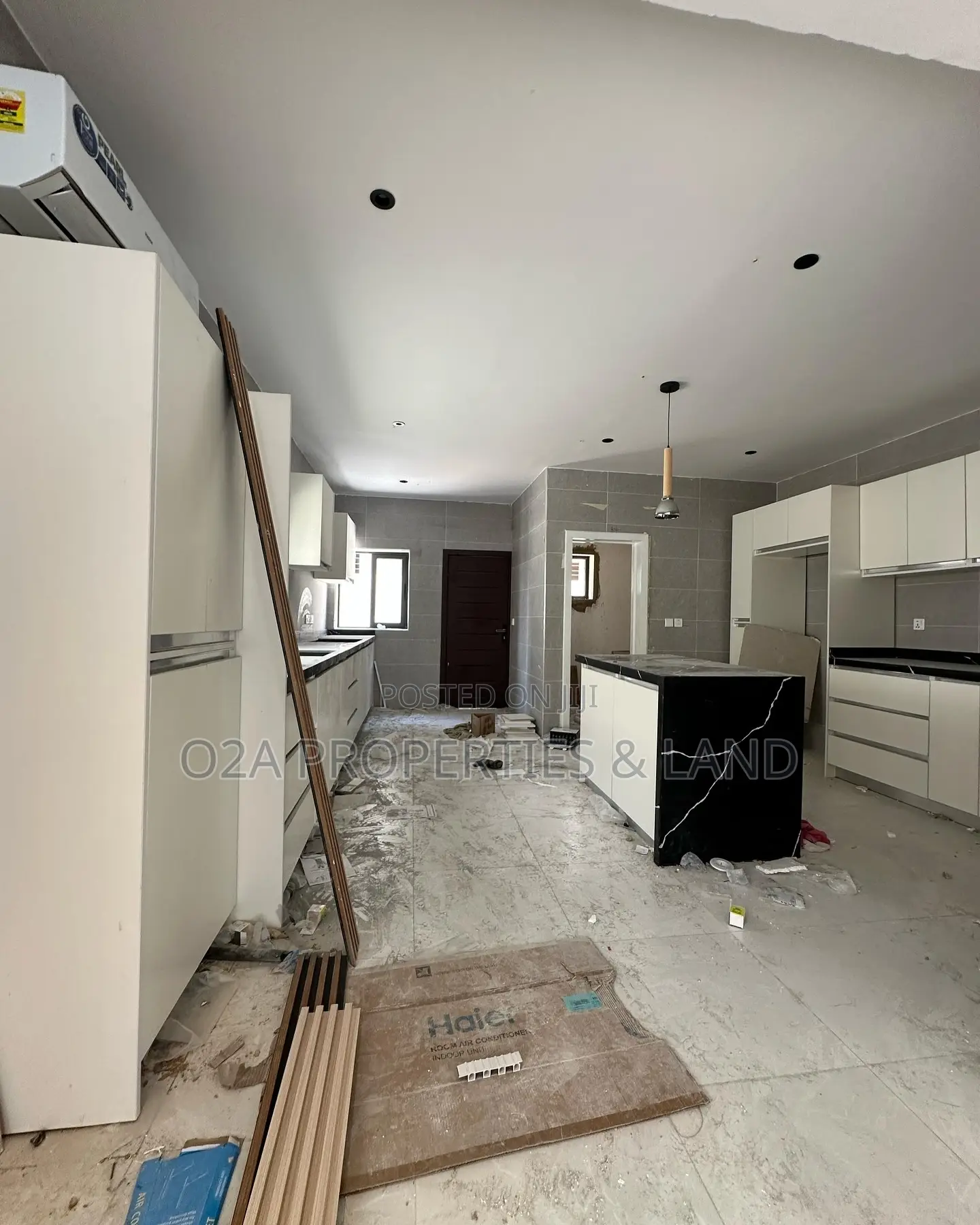 4bdrm House in East Airport for sale in Airport Residential Area