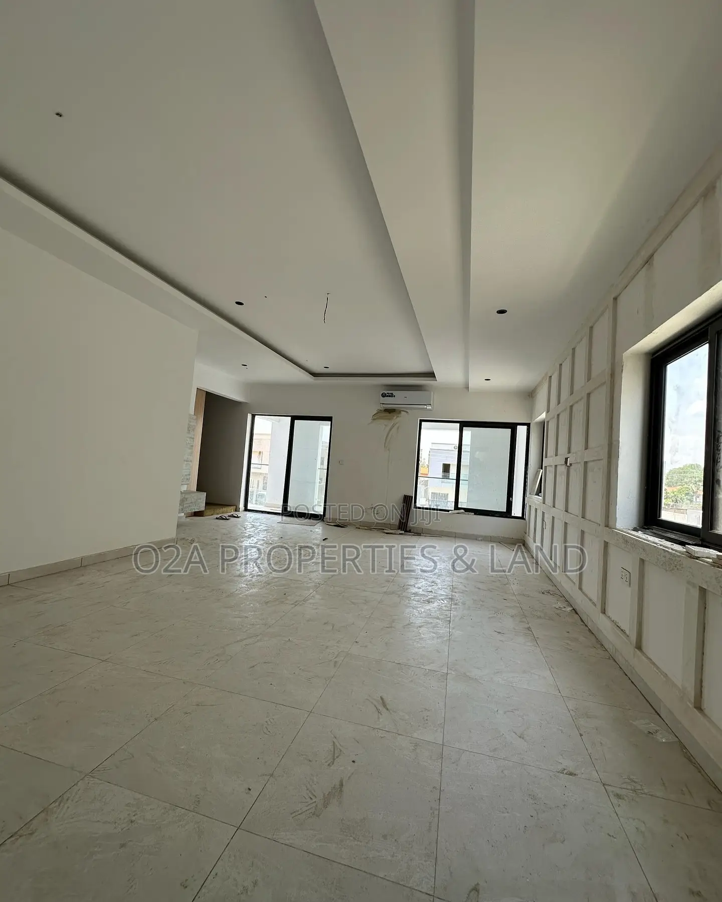 4bdrm House in East Airport for sale in Airport Residential Area