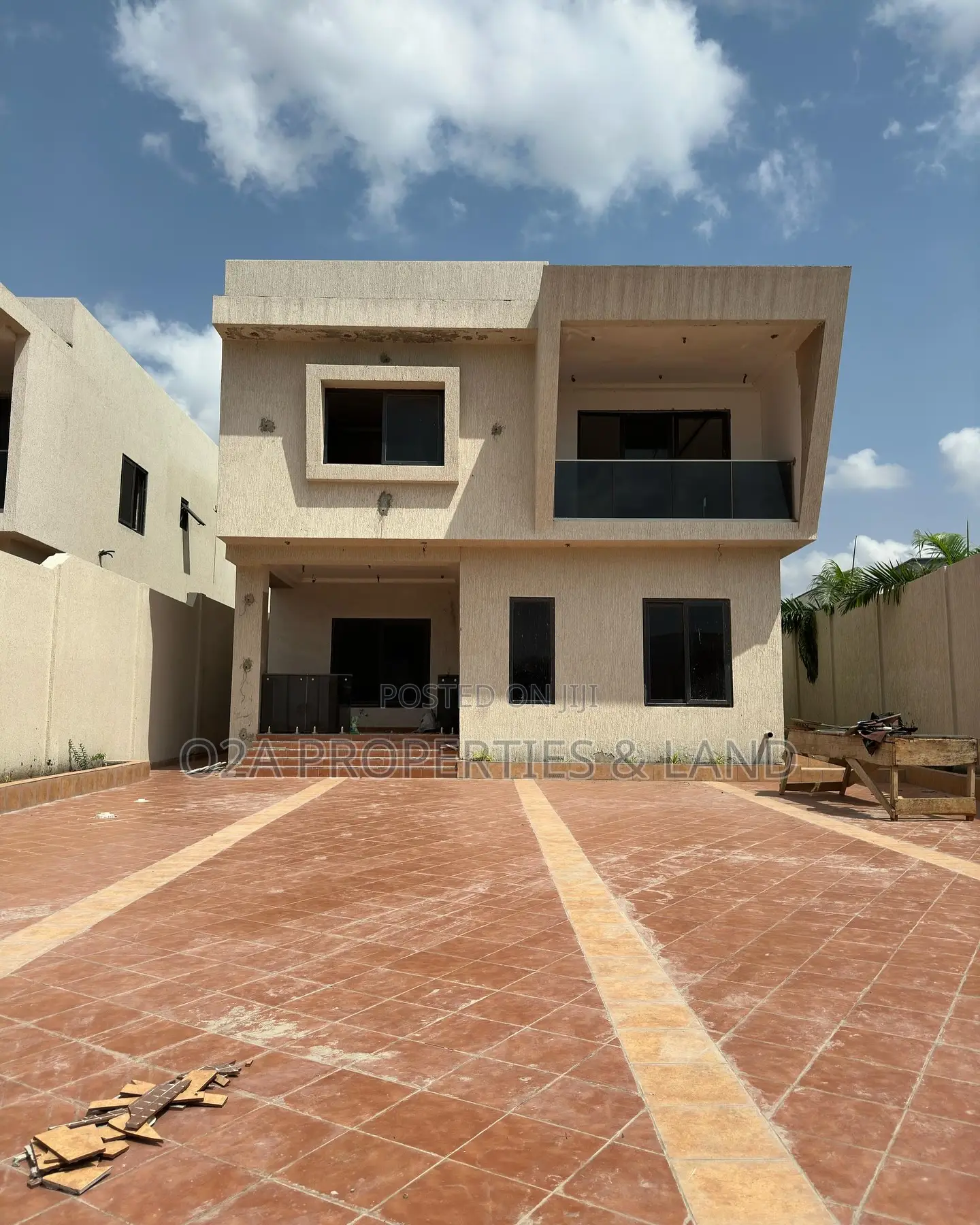 3bdrm House in East Airport for sale in Airport Residential Area