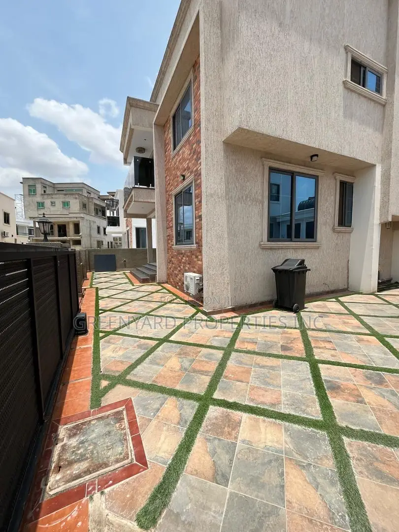 5bdrm House in American House, East Legon for rent in East Legon