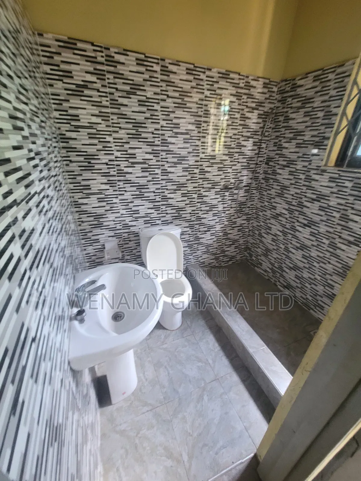 4bdrm House in Afienya, Tema Metropolitan for sale in Tema Metropolitan