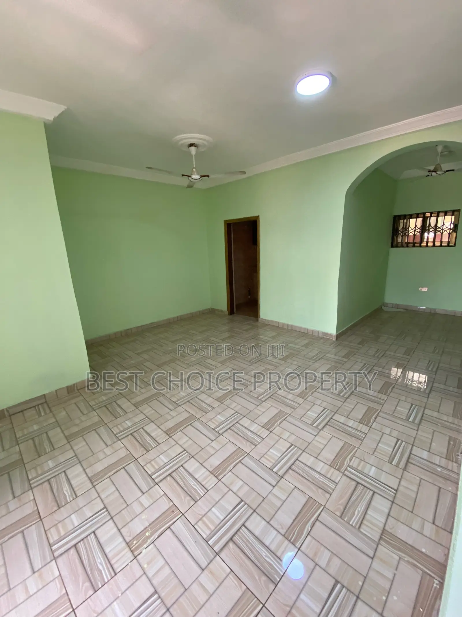 2bdrm Apartment in Amenhia Tolboot, Adenta for rent in Adenta