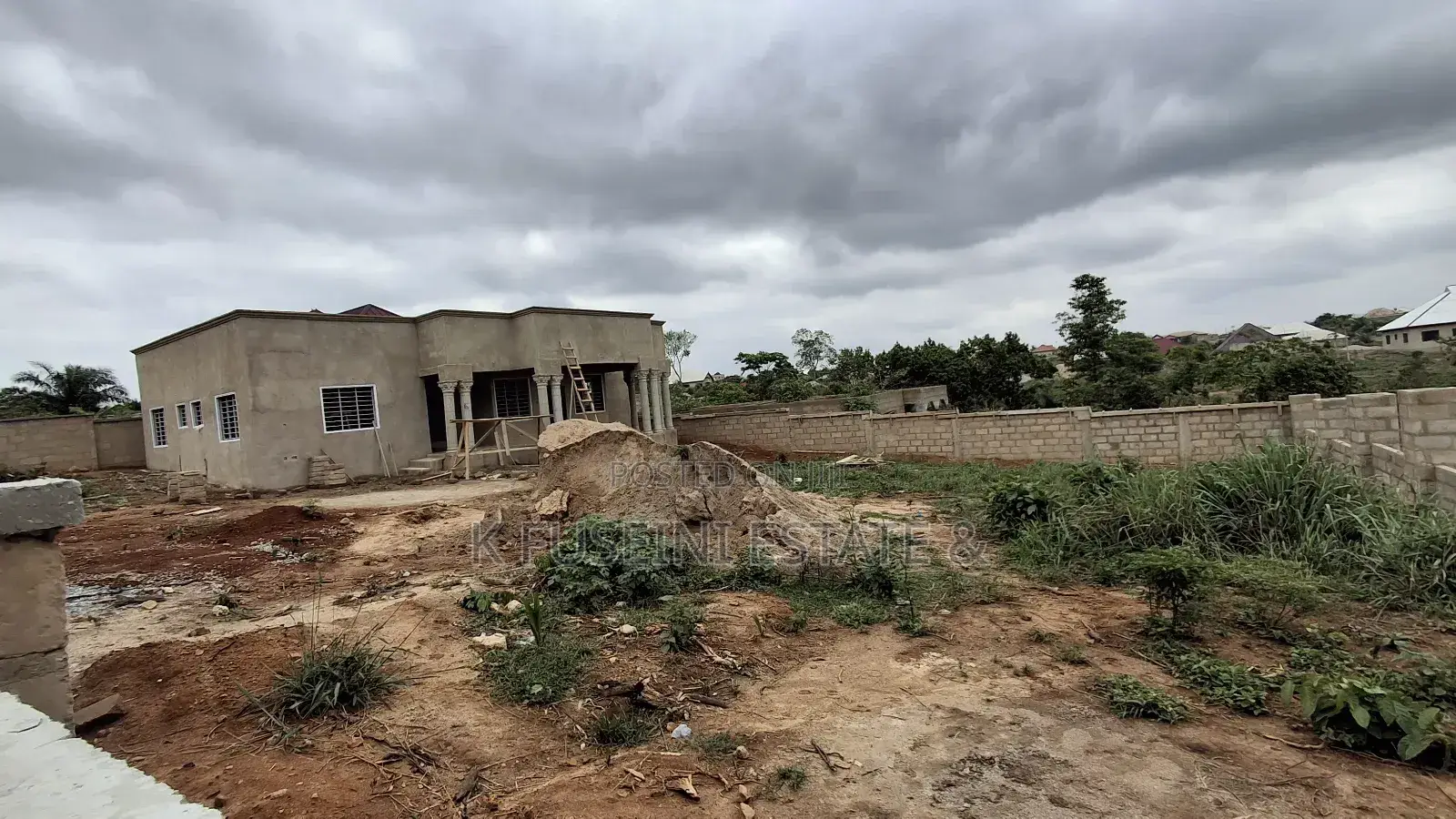 3 Bedrooms House For Sale At Akom in Kumasi Metropolitan