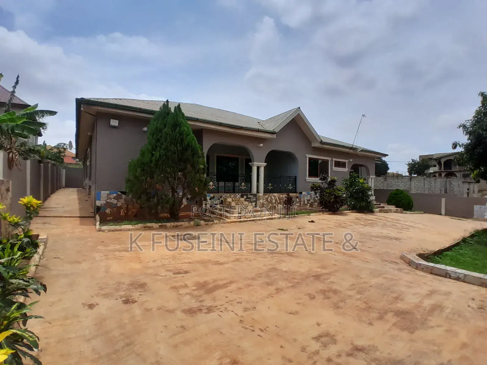 Furnished 5bdrm House in K Fuseini Estate, Kumasi Metropolitan in Kumasi Metropolitan