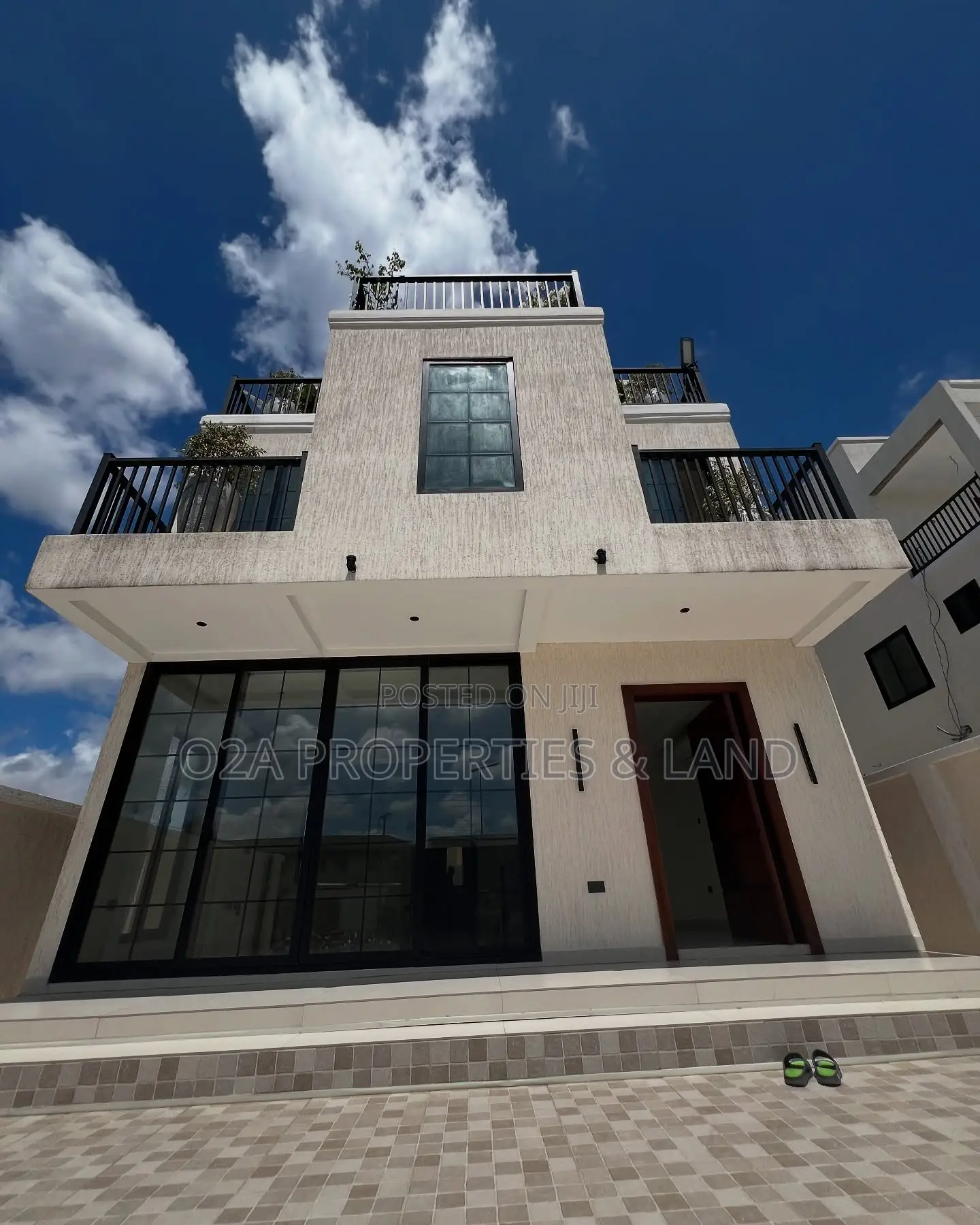 4bdrm House in Dzorwulu for sale in Dzorwulu