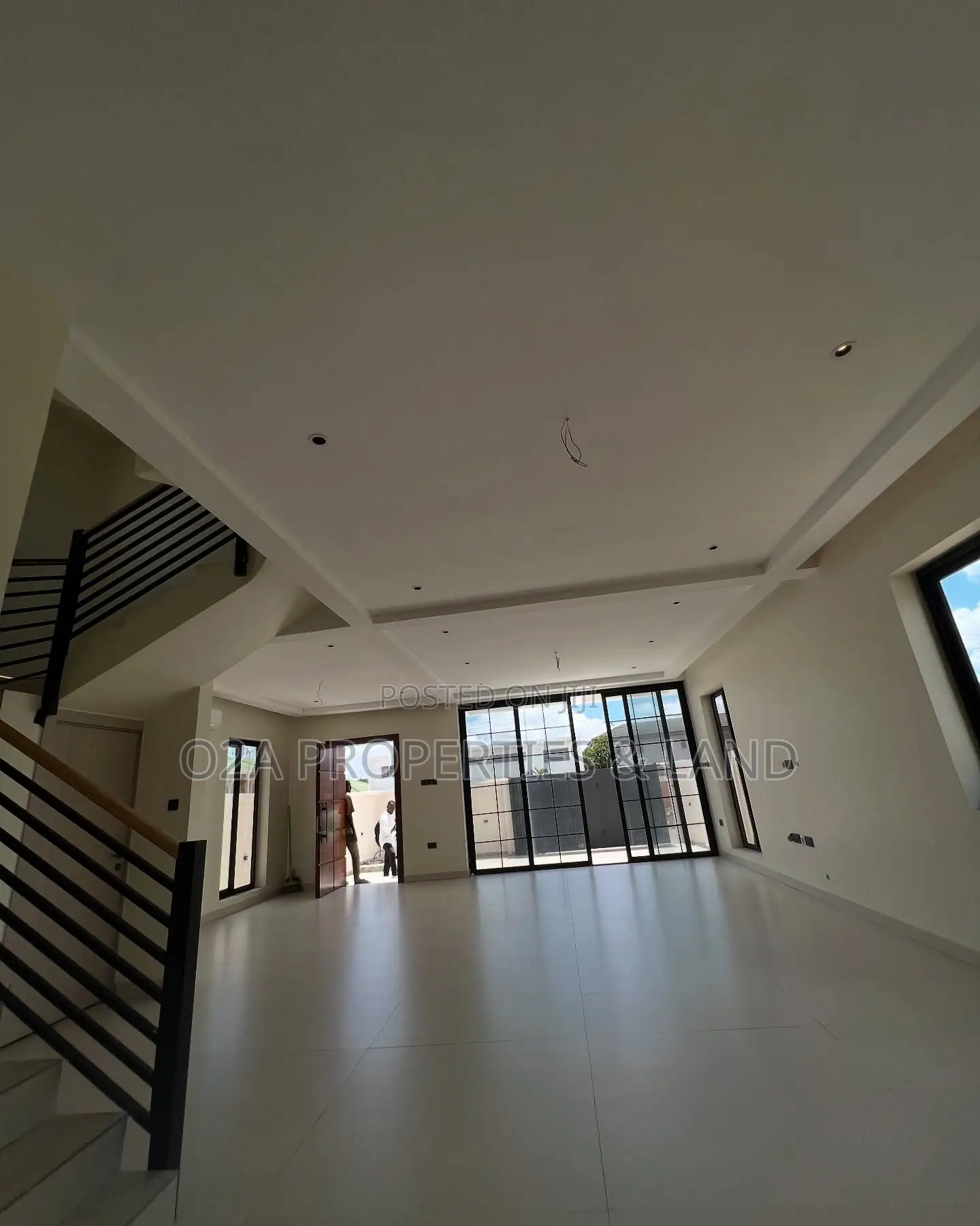 4bdrm House in Dzorwulu for sale in Dzorwulu