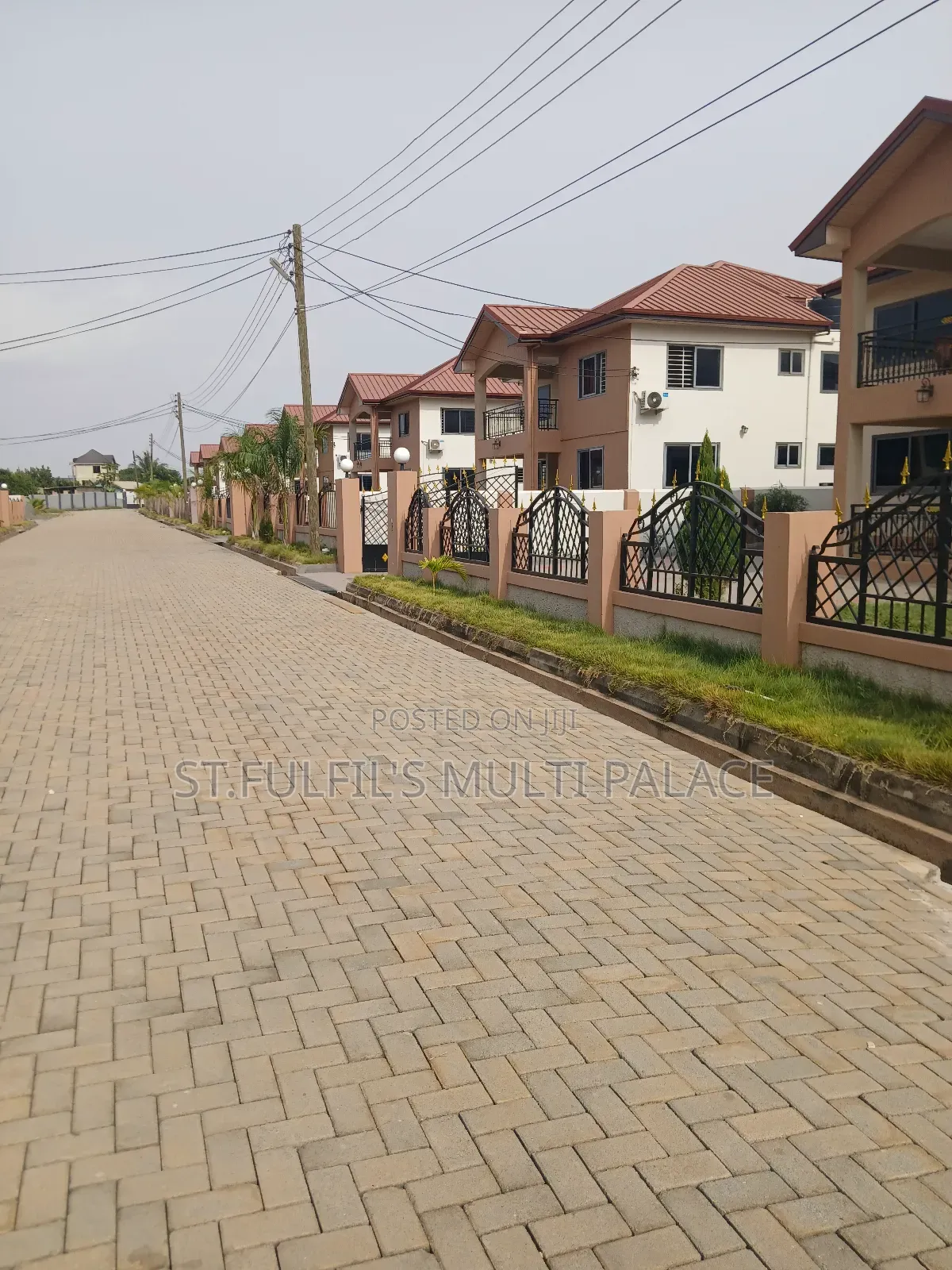 5bdrm House in Oyarifa for sale in Oyarifa