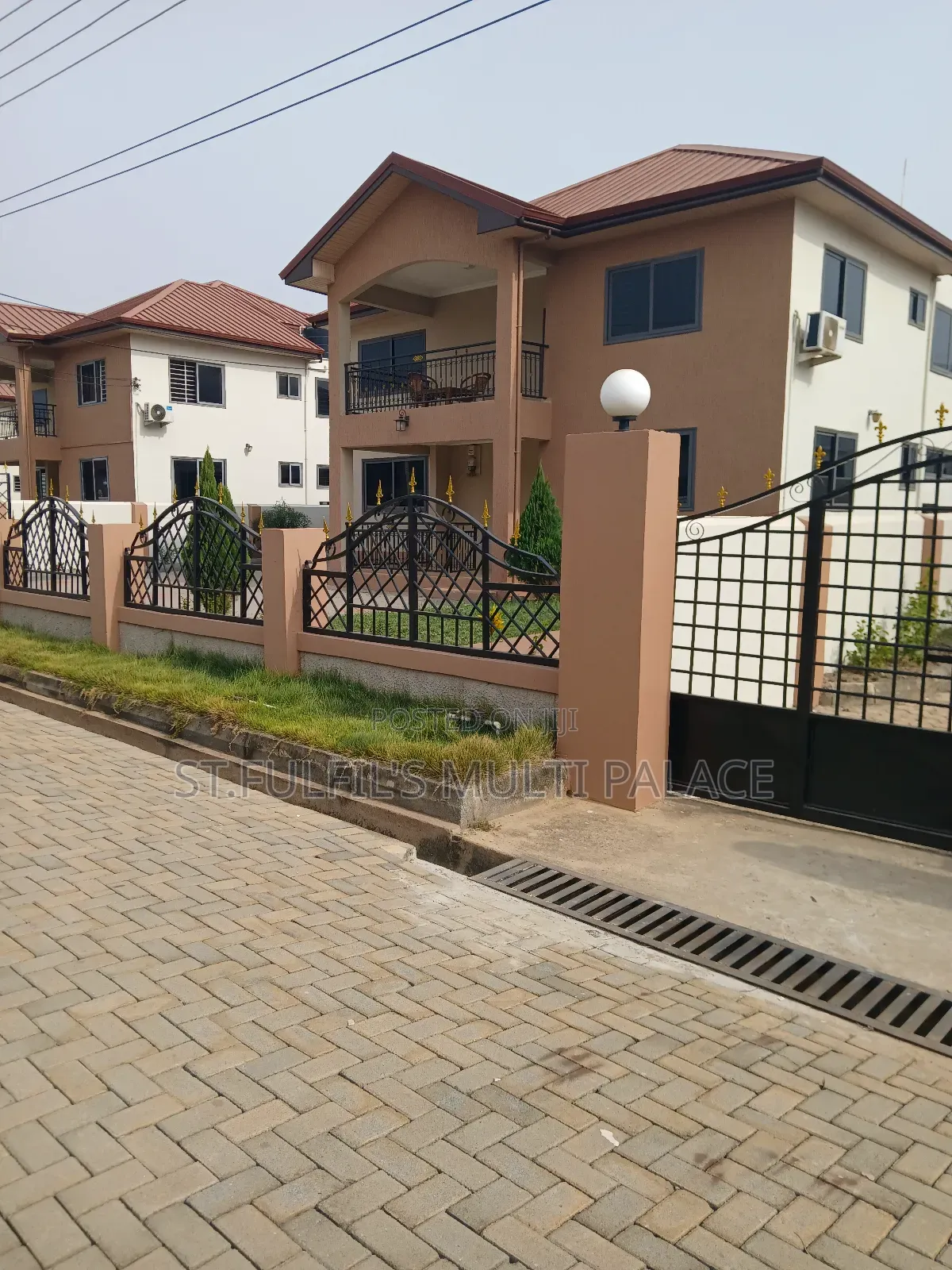 5bdrm House in Oyarifa for sale in Oyarifa