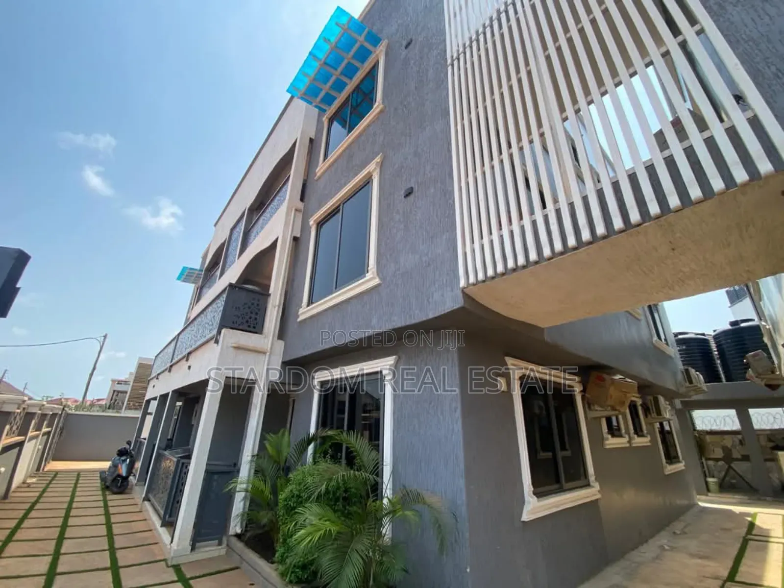 2bdrm Apartment in East Airport, Spintex for rent in Spintex