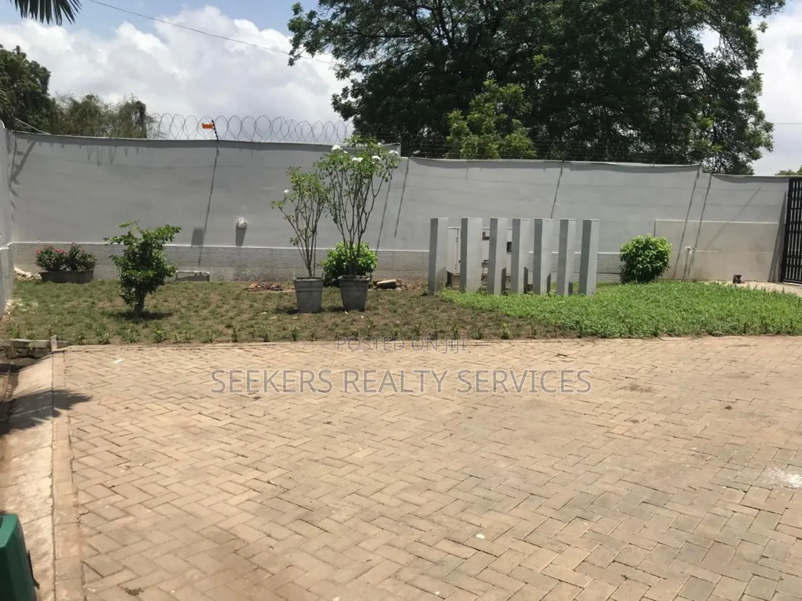 5bdrm House in Seekers Realty, Cantonments for rent in Cantonments