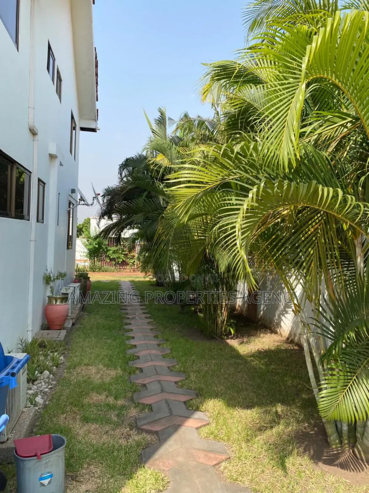 Furnished 4bdrm House in Airport Residential Area for rent in Airport Residential Area