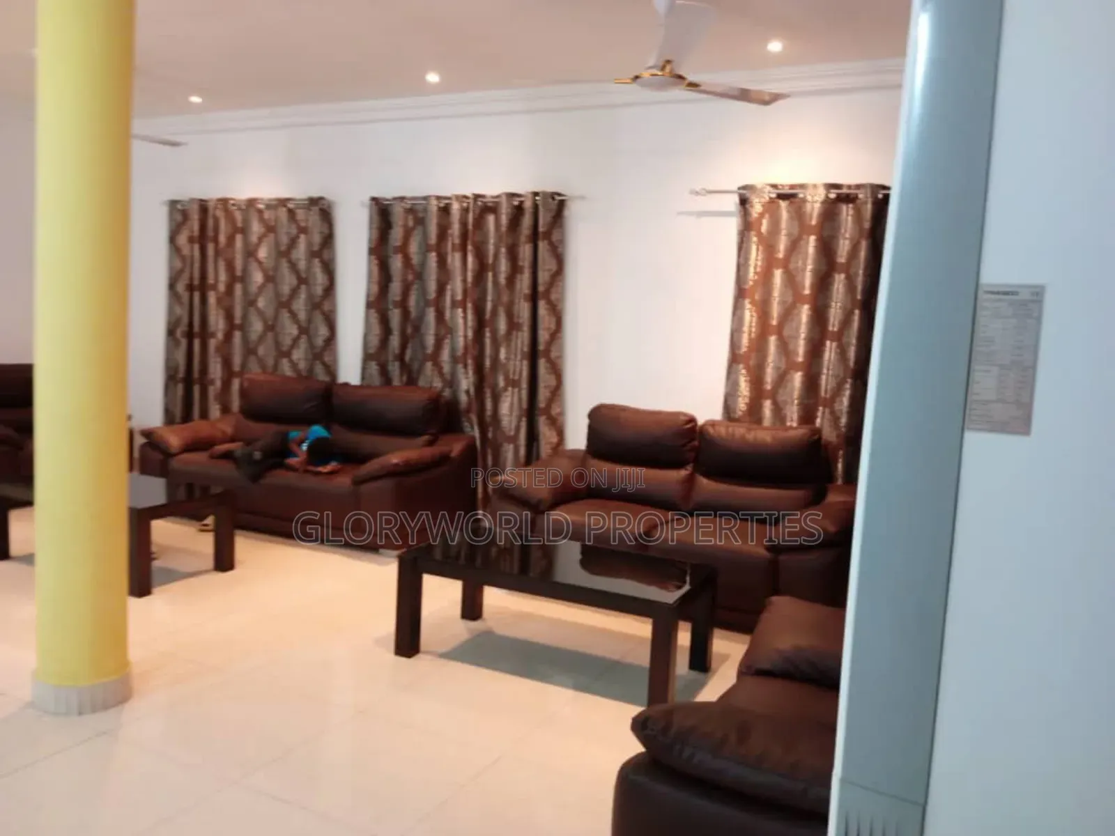 Beautiful Hall With Bedrooms for Indoor Events in Adjiriganor