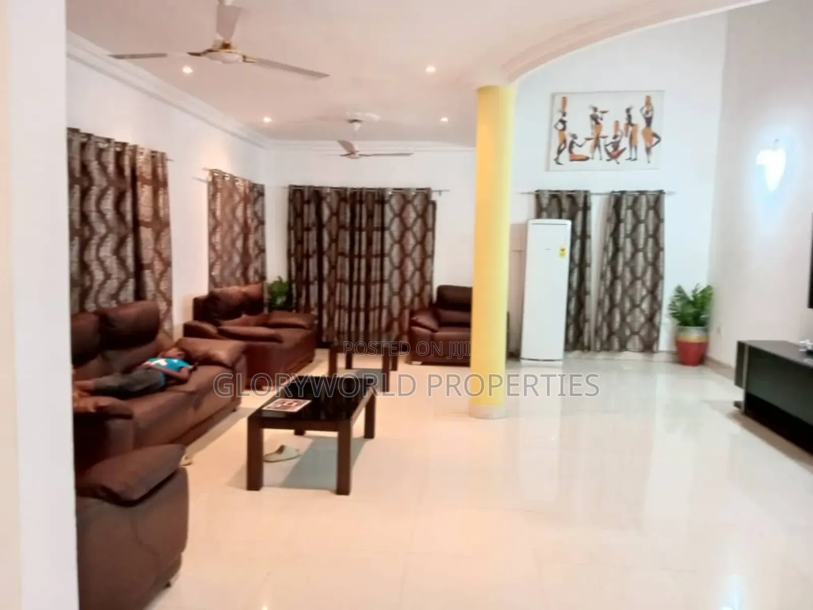 Beautiful Hall With Bedrooms for Indoor Events in Adjiriganor